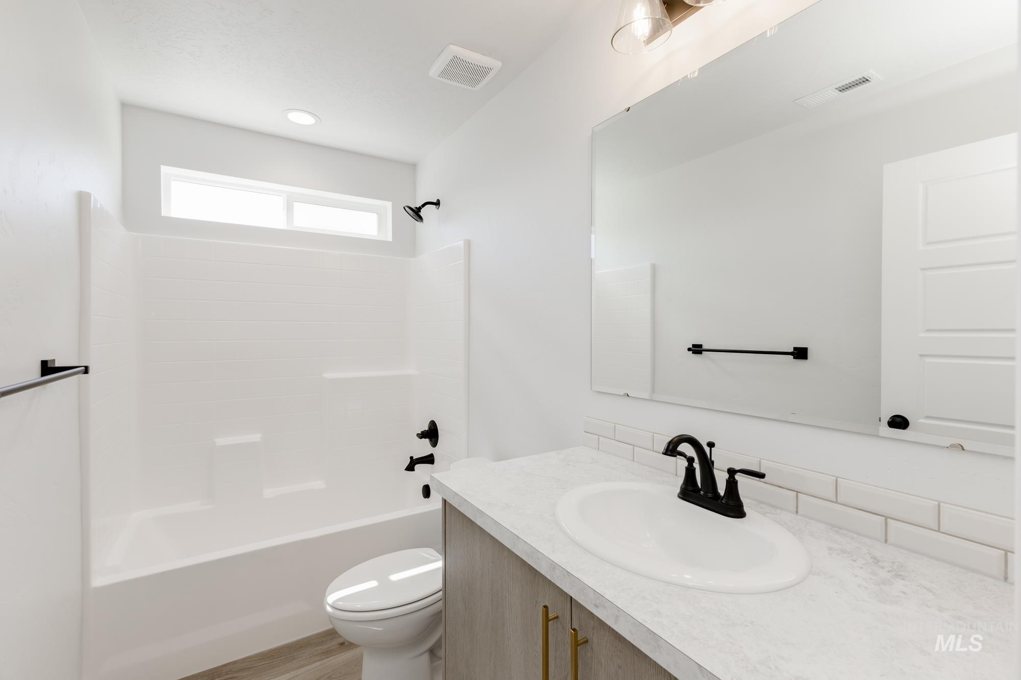 5418 S Danforth Ave, Nampa, Idaho 83686, 4 Bedrooms, 3 Bathrooms, Residential For Sale, Price $610,990,MLS 98985546