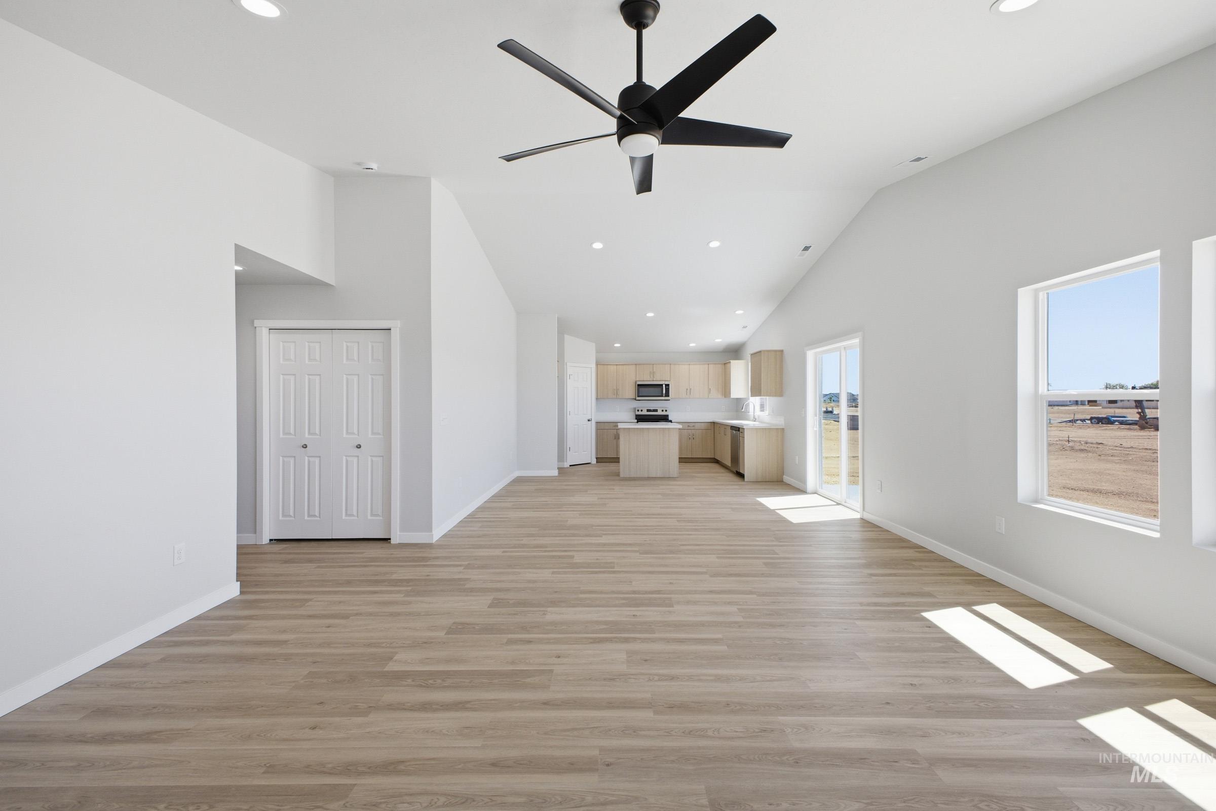 3717 E Syracuse St, Nampa, Idaho 83686, 4 Bedrooms, 2 Bathrooms, Residential For Sale, Price $442,990, 98985548