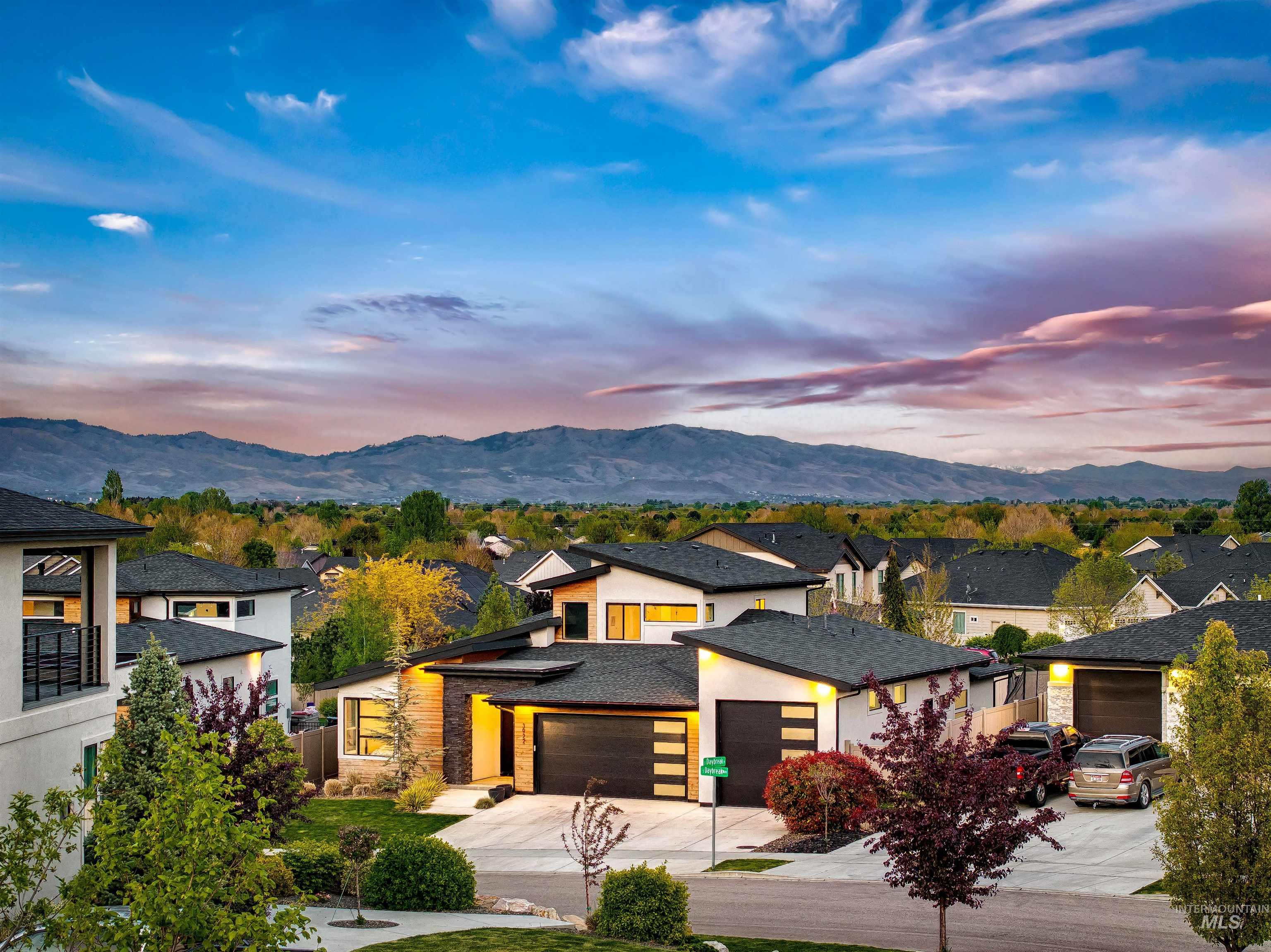 3922 S Daybreak Pl, Meridian, Idaho 83642, 4 Bedrooms, 2.5 Bathrooms, Residential For Sale, Price $839,900,MLS 98985552