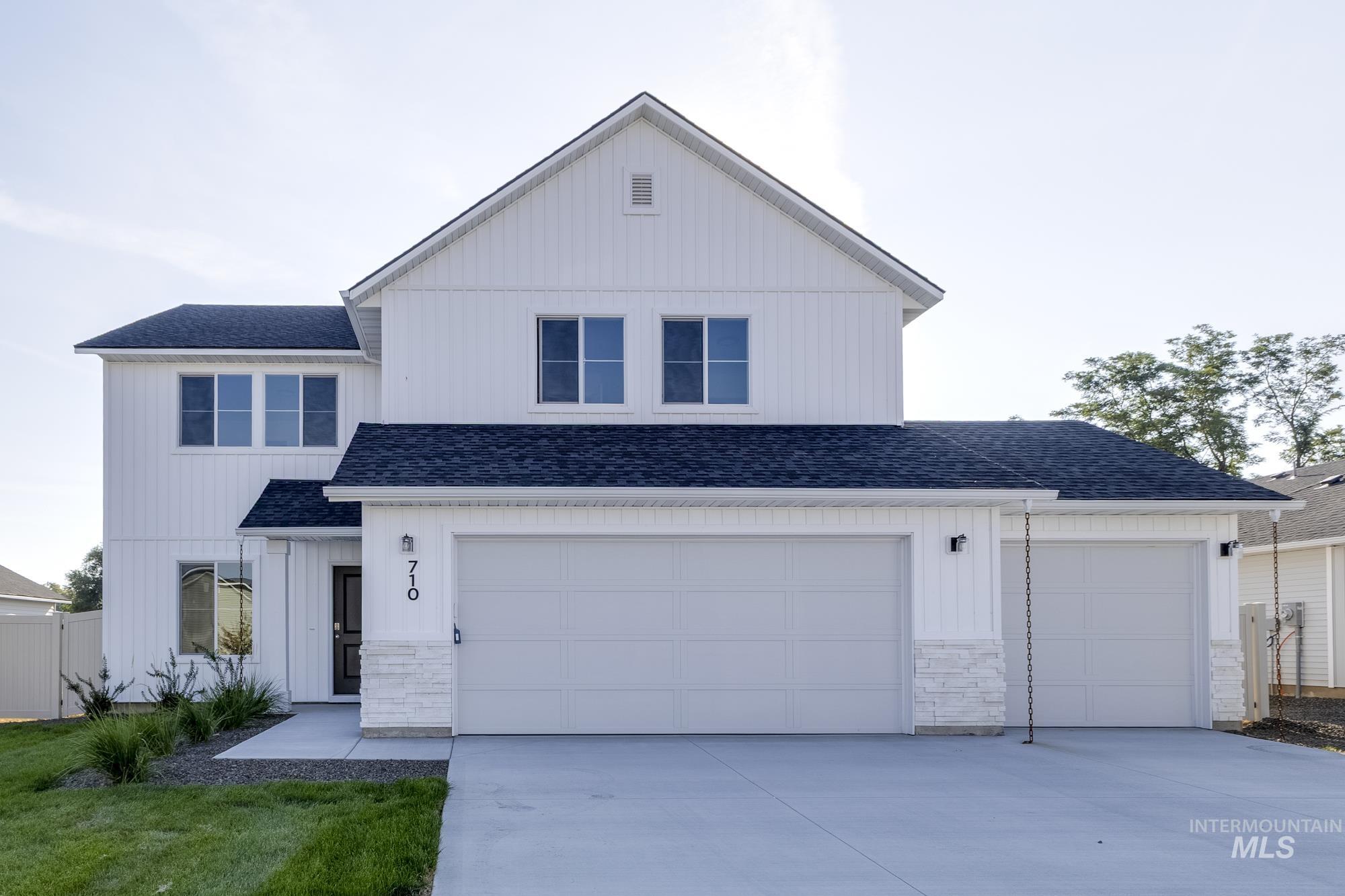 3010 S Maple Ranch Way, Nampa, Idaho 83686, 4 Bedrooms, 2.5 Bathrooms, Residential For Sale, Price $474,990, 98985553