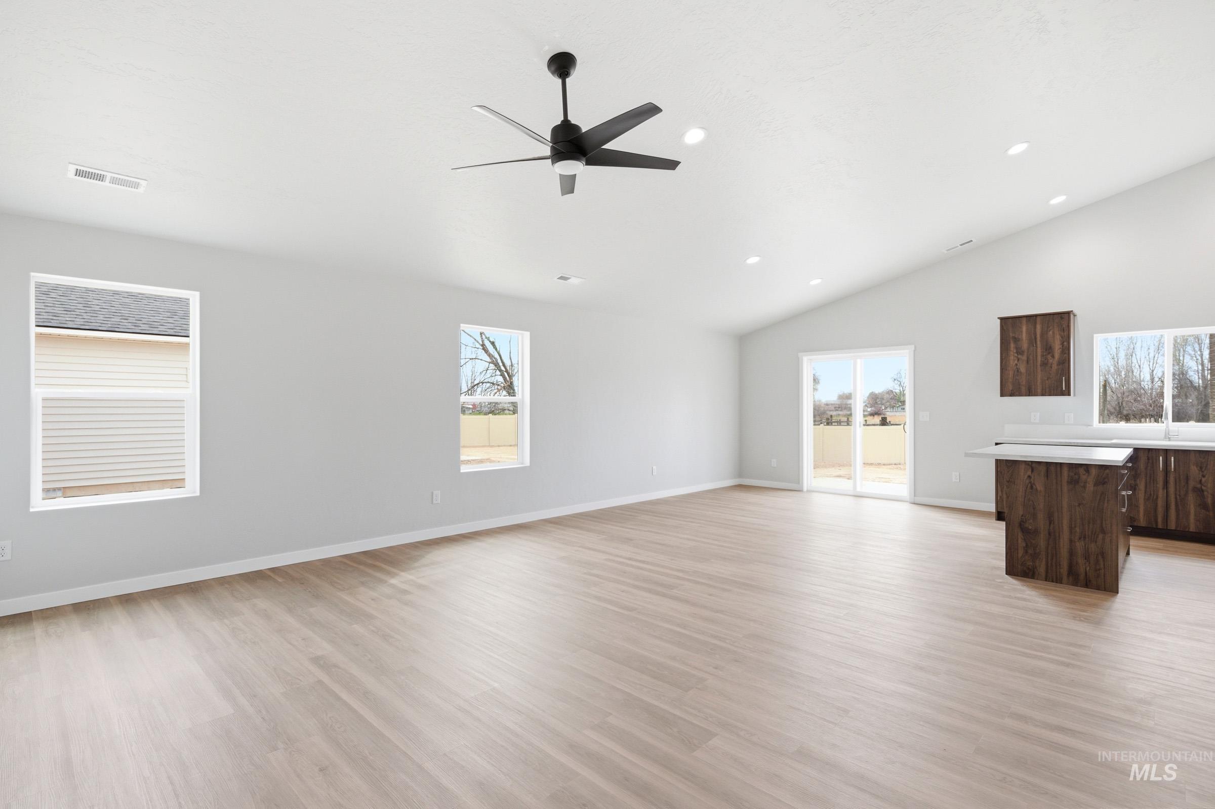16656 N Shorthorn Lp, Nampa, Idaho 83651, 4 Bedrooms, 2 Bathrooms, Residential For Sale, Price $424,990,MLS 98985555