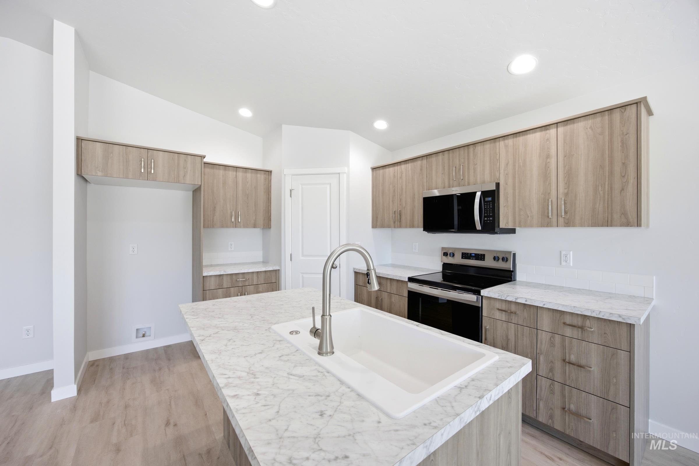 16680 N Shorthorn Lp, Nampa, Idaho 83651, 3 Bedrooms, 2 Bathrooms, Residential For Sale, Price $404,990, 98985557