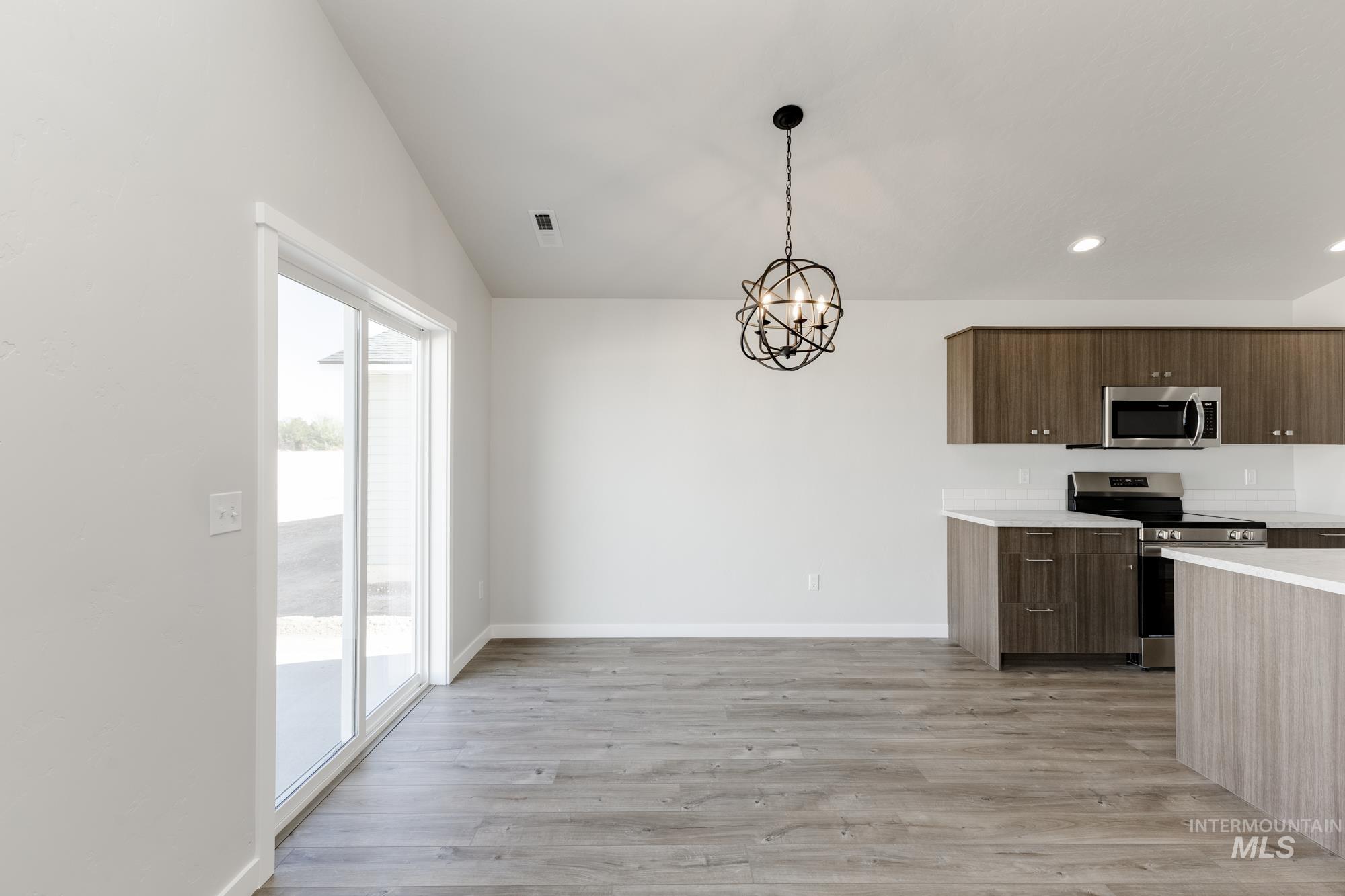 16680 N Shorthorn Lp, Nampa, Idaho 83651, 3 Bedrooms, 2 Bathrooms, Residential For Sale, Price $409,990,MLS 98985557