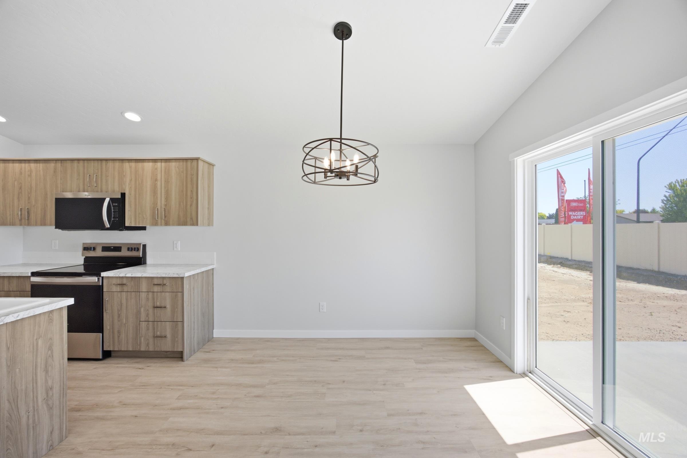 16680 N Shorthorn Lp, Nampa, Idaho 83651, 3 Bedrooms, 2 Bathrooms, Residential For Sale, Price $404,990, 98985557