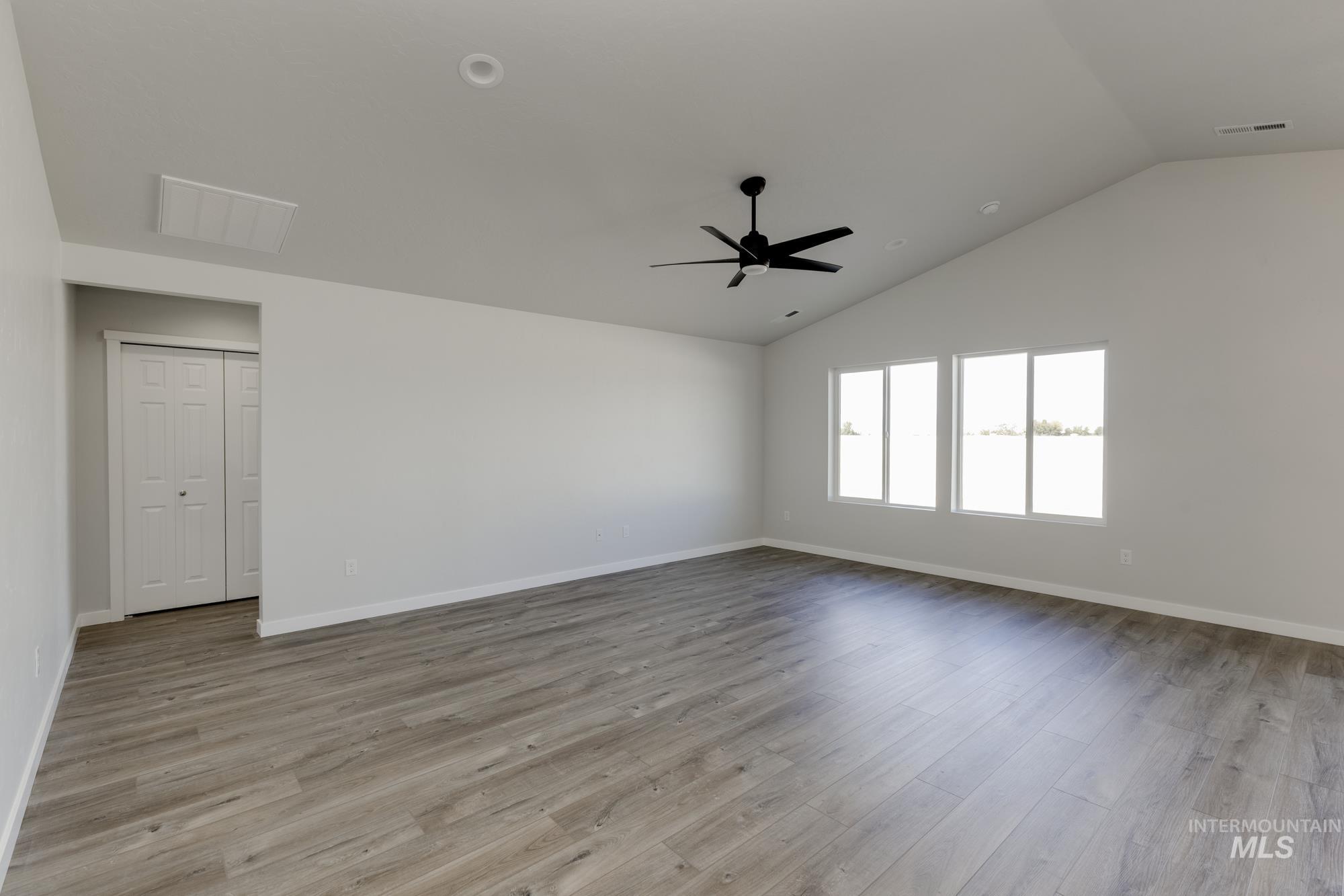 16680 N Shorthorn Lp, Nampa, Idaho 83651, 3 Bedrooms, 2 Bathrooms, Residential For Sale, Price $409,990,MLS 98985557