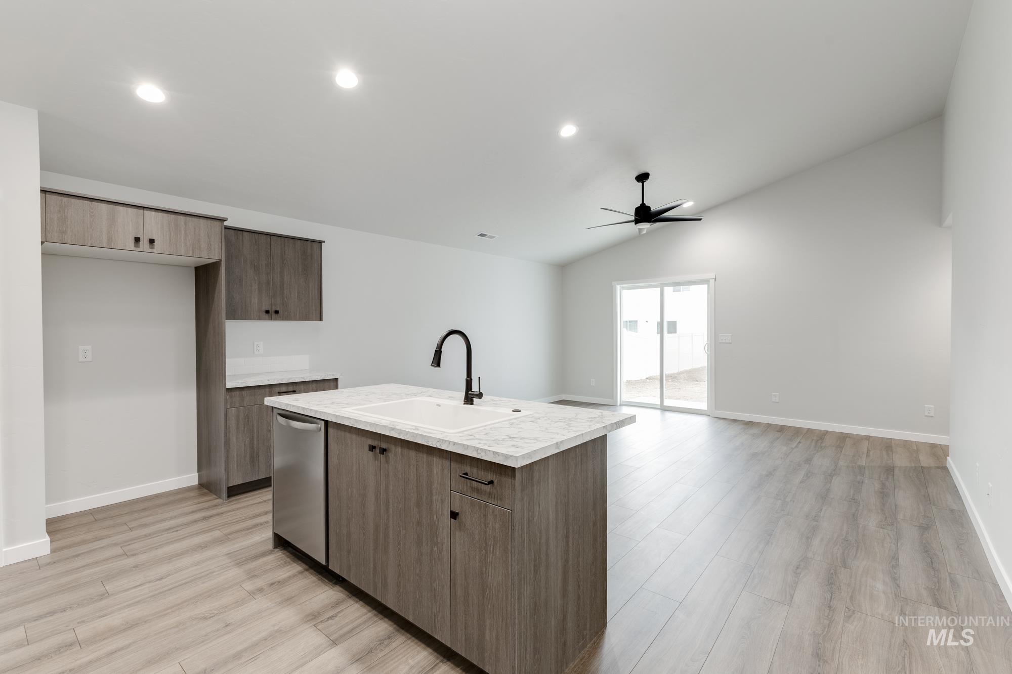 16686 N Shorthorn Lp, Nampa, Idaho 83651, 3 Bedrooms, 2 Bathrooms, Residential For Sale, Price $404,990,MLS 98985558