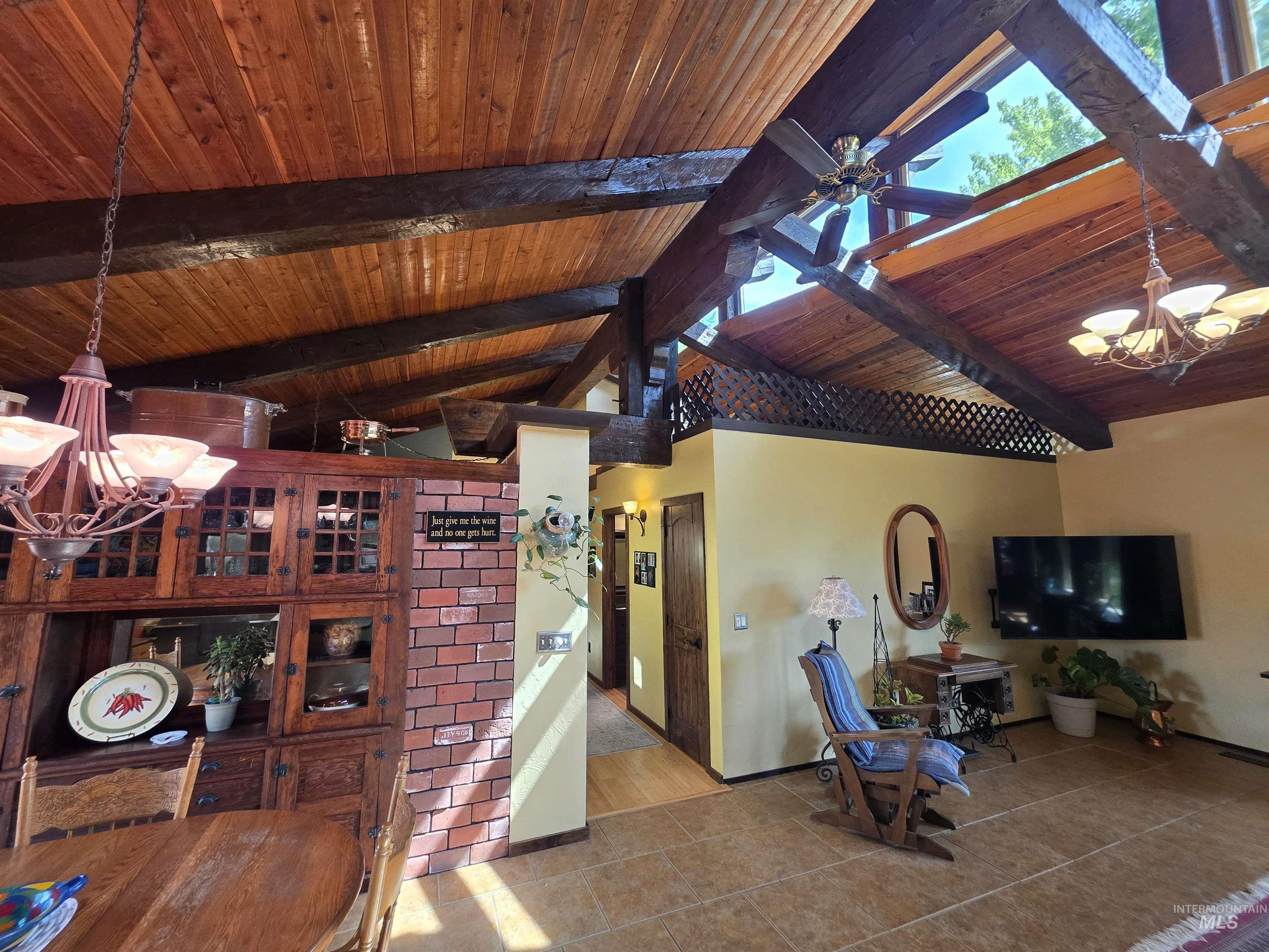 2424 Sunset View Ct, Clarkston, Washington 99403, 3 Bedrooms, 2 Bathrooms, Residential For Sale, Price $489,000,MLS 98985559