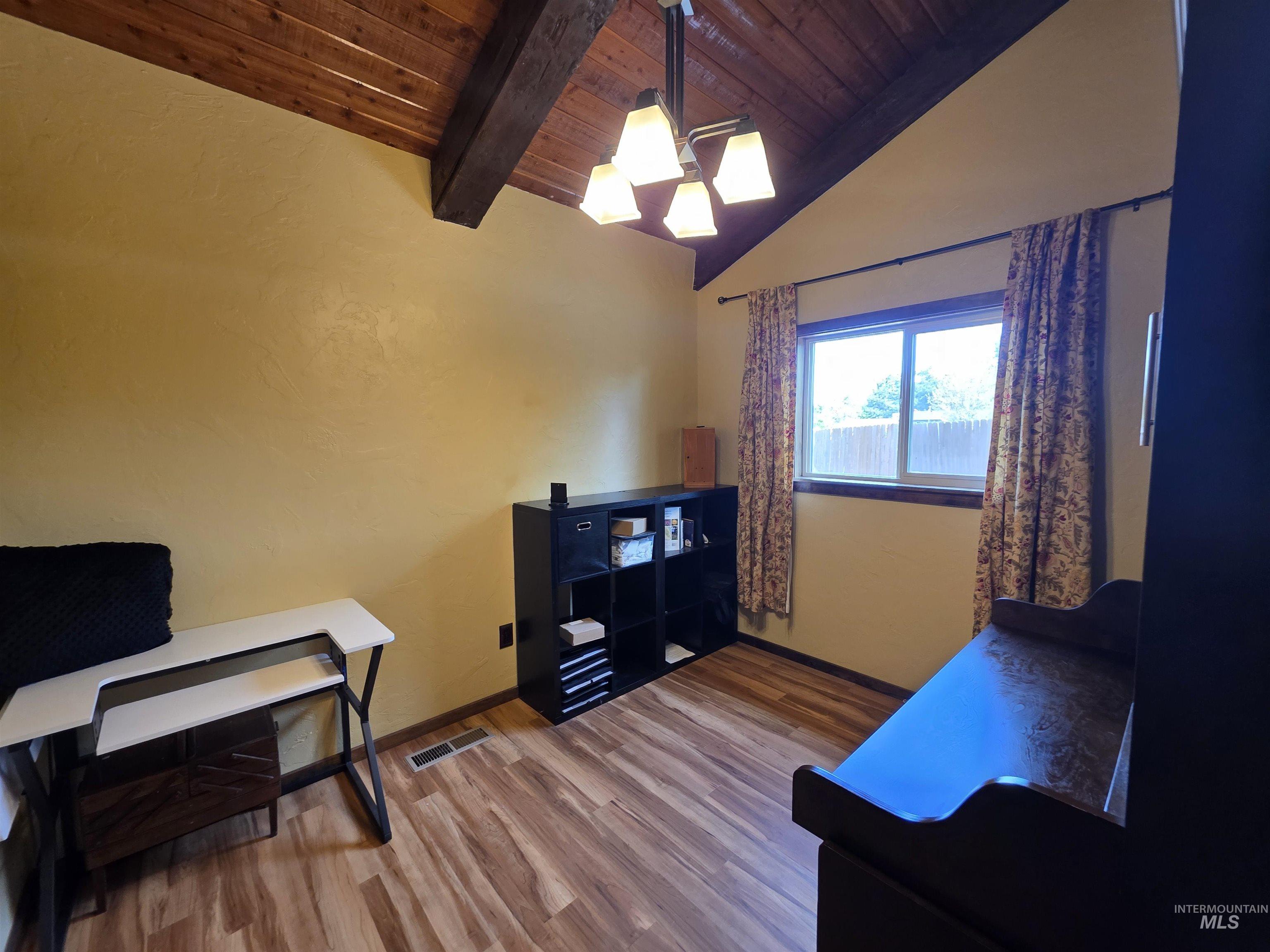 2424 Sunset View Ct, Clarkston, Washington 99403, 3 Bedrooms, 2 Bathrooms, Residential For Sale, Price $489,000,MLS 98985559