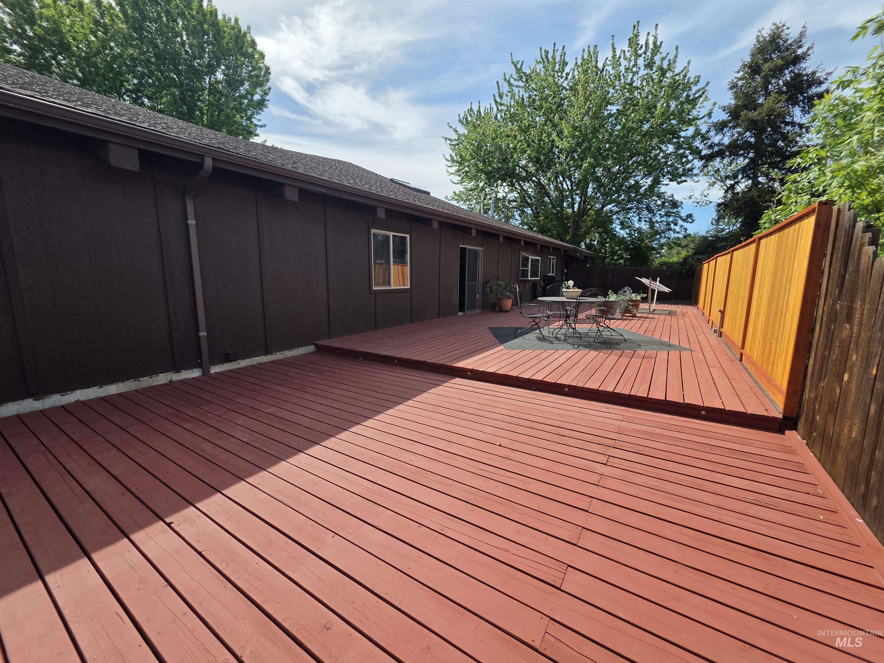 2424 Sunset View Ct, Clarkston, Washington 99403, 3 Bedrooms, 2 Bathrooms, Residential For Sale, Price $489,000,MLS 98985559