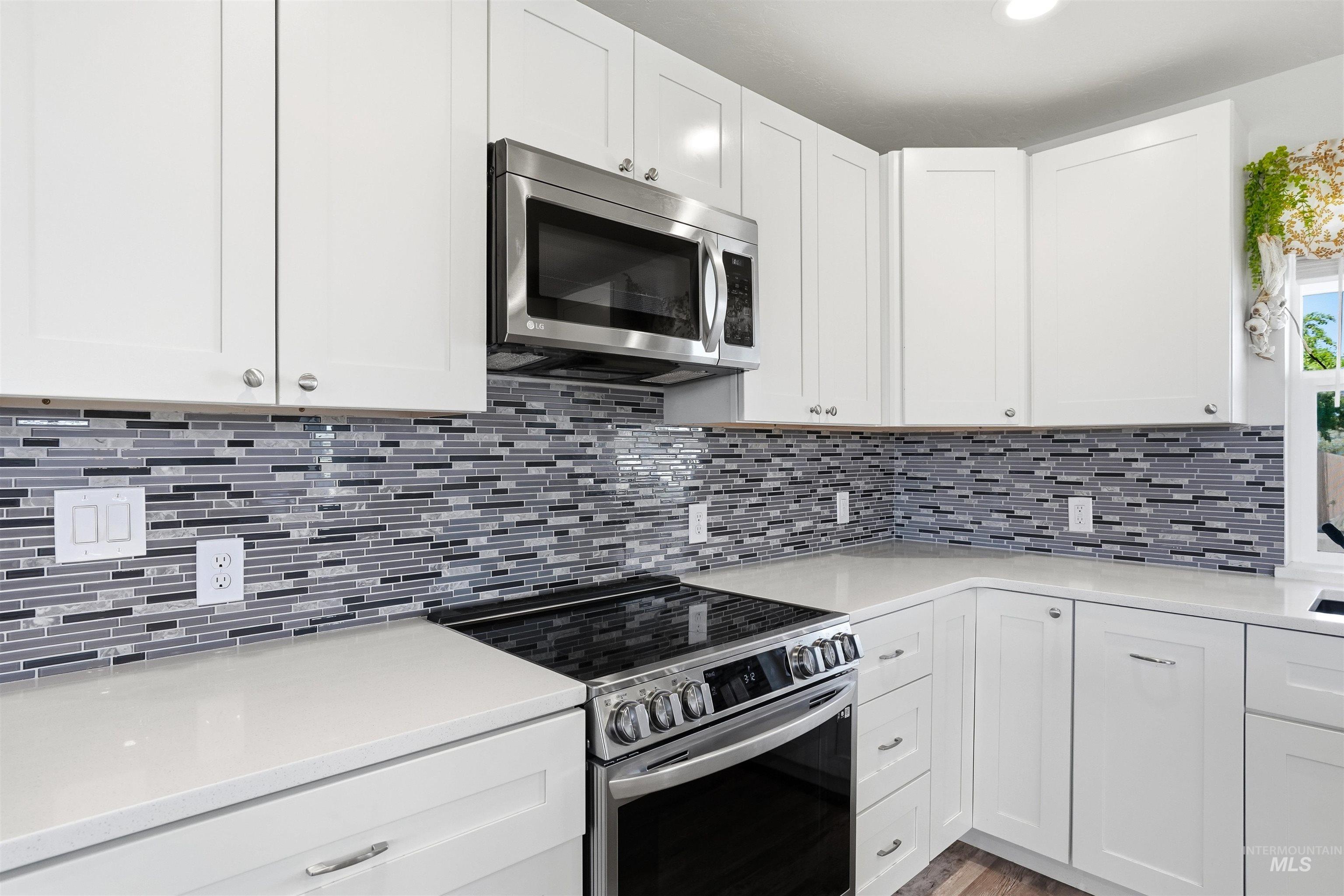 233 Well Rd., Marsing, Idaho 83639, 3 Bedrooms, 2.5 Bathrooms, Residential For Sale, Price $505,000,MLS 98985560