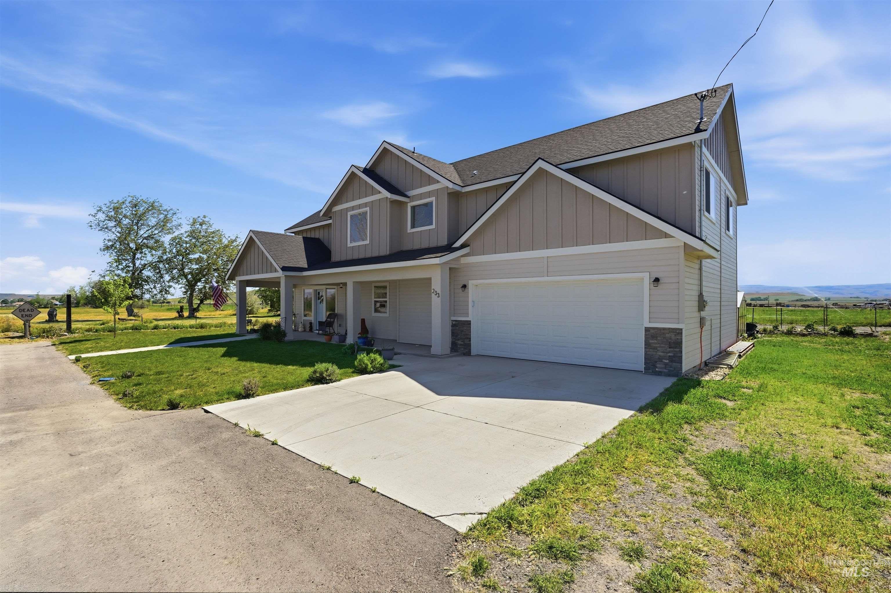 233 Well Rd., Marsing, Idaho 83639, 3 Bedrooms, 2.5 Bathrooms, Residential For Sale, Price $505,000,MLS 98985560