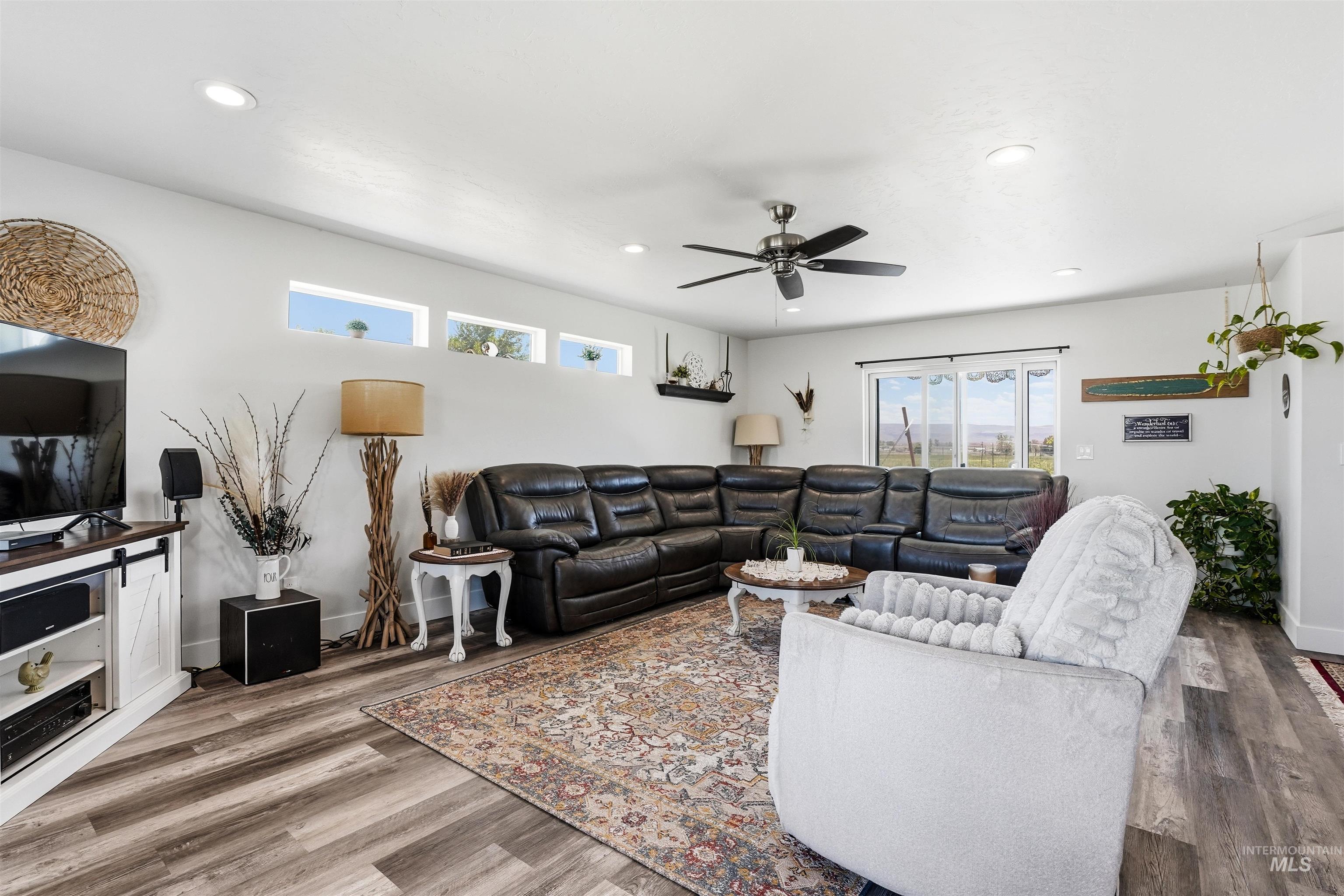 233 Well Rd., Marsing, Idaho 83639, 3 Bedrooms, 2.5 Bathrooms, Residential For Sale, Price $505,000,MLS 98985560