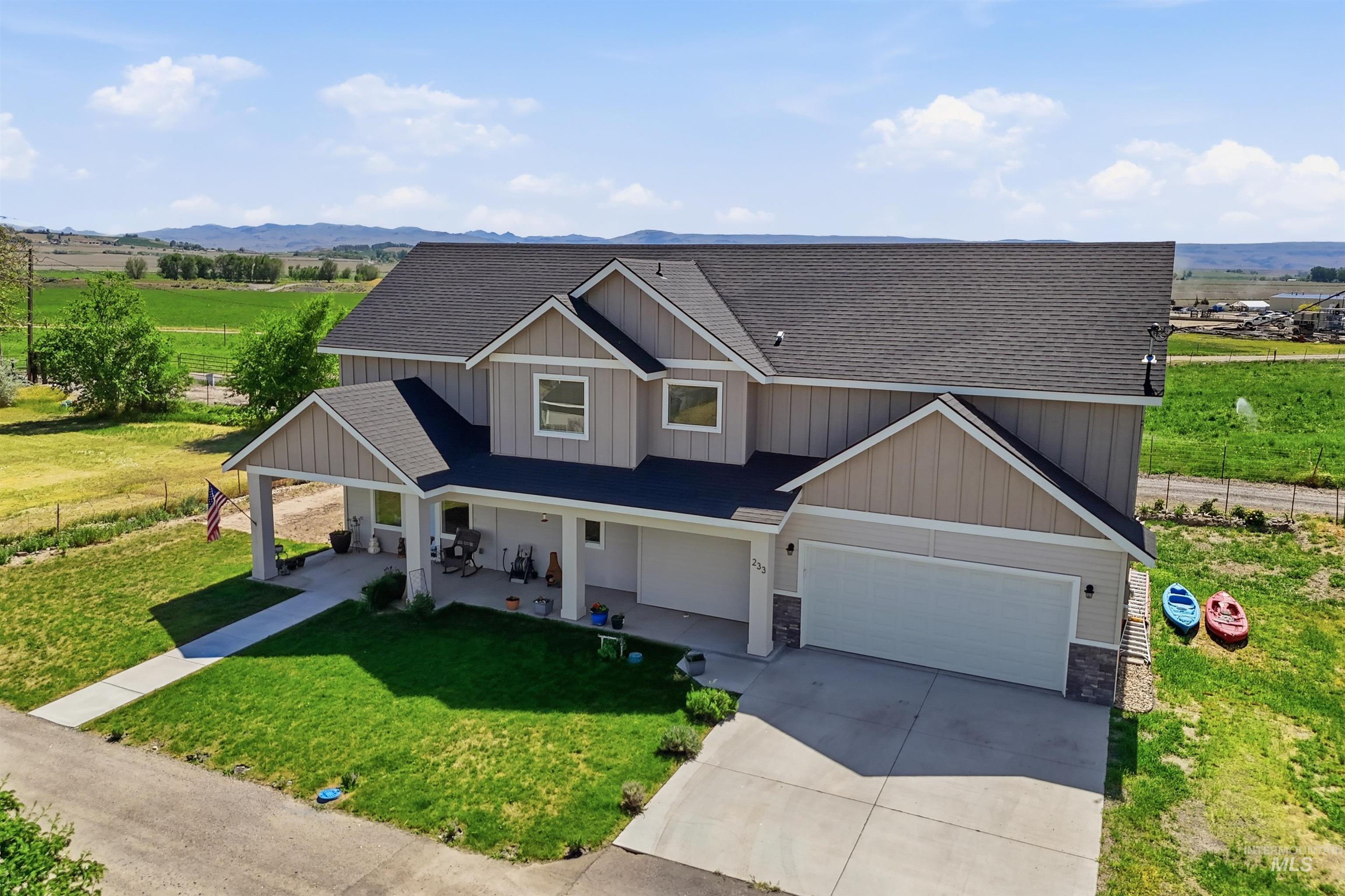 233 Well Rd., Marsing, Idaho 83639, 3 Bedrooms, 2.5 Bathrooms, Residential For Sale, Price $505,000,MLS 98985560