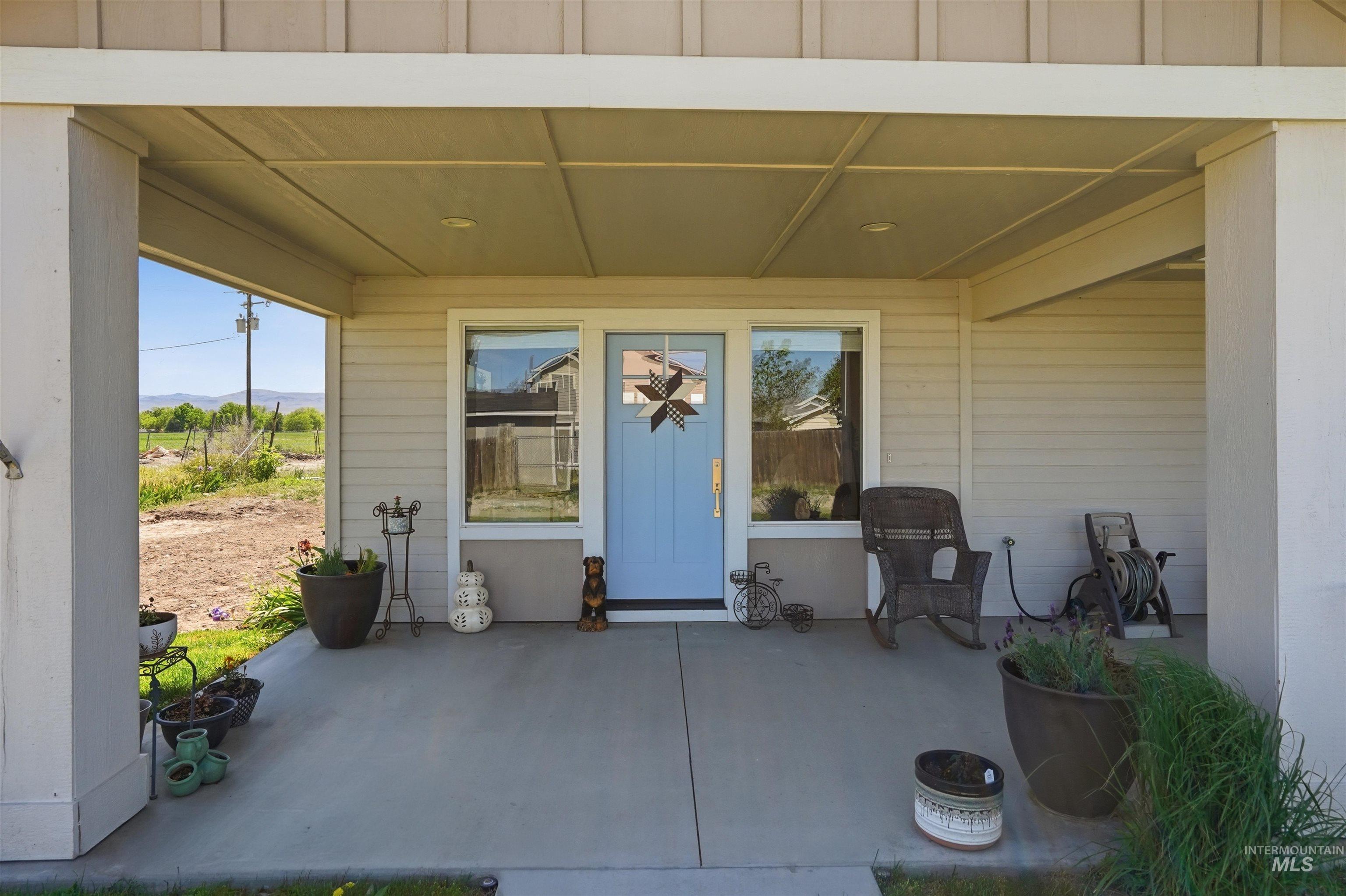 233 Well Rd., Marsing, Idaho 83639, 3 Bedrooms, 2.5 Bathrooms, Residential For Sale, Price $505,000,MLS 98985560