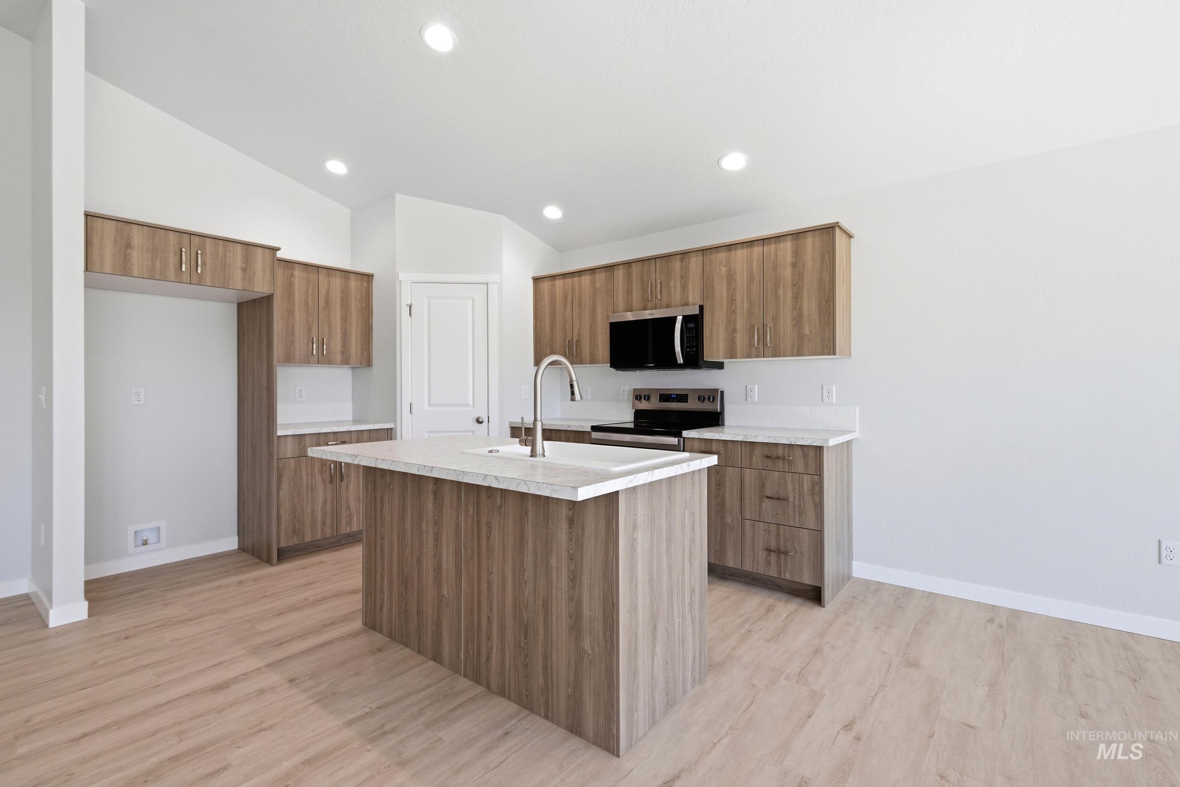 302 W 17th Ave, Jerome, Idaho 83338, 3 Bedrooms, 2 Bathrooms, Residential For Sale, Price $369,990,MLS 98985561