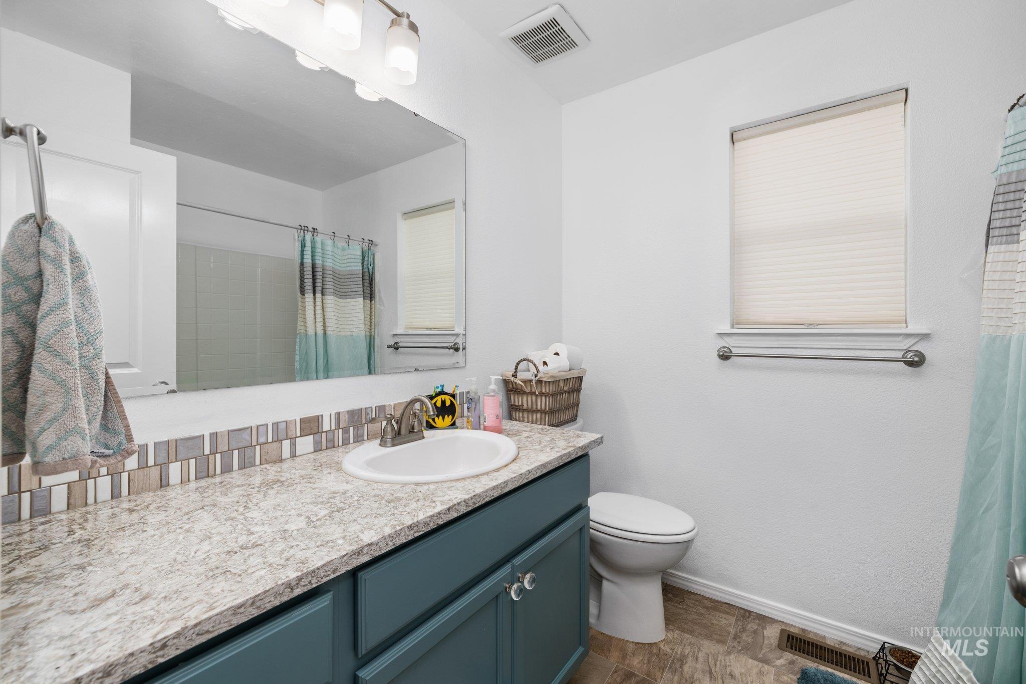 15706 Conley Way, Caldwell, Idaho 83607, 3 Bedrooms, 2 Bathrooms, Residential For Sale, Price $415,000,MLS 98985564