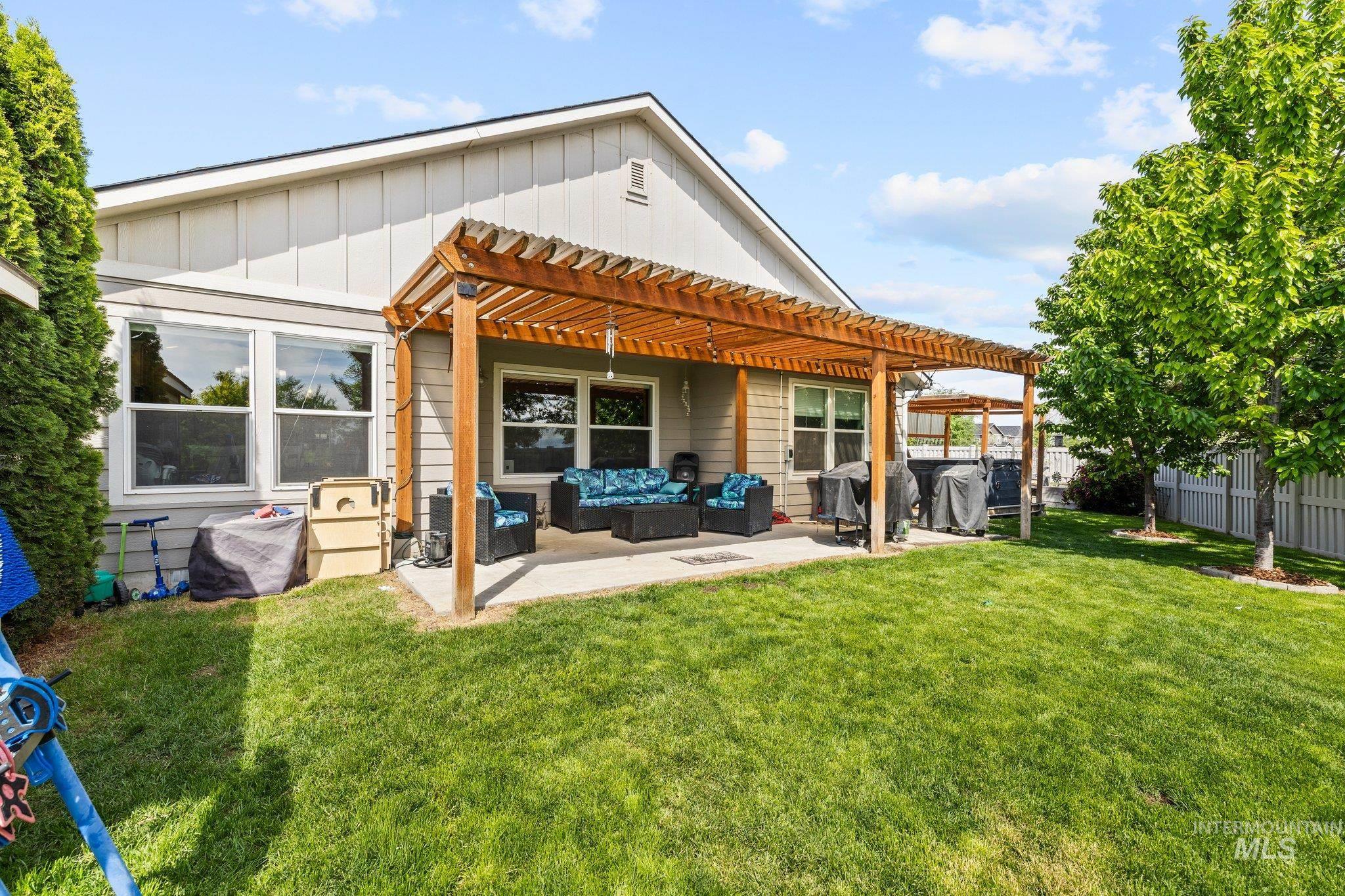 15706 Conley Way, Caldwell, Idaho 83607, 3 Bedrooms, 2 Bathrooms, Residential For Sale, Price $415,000,MLS 98985564
