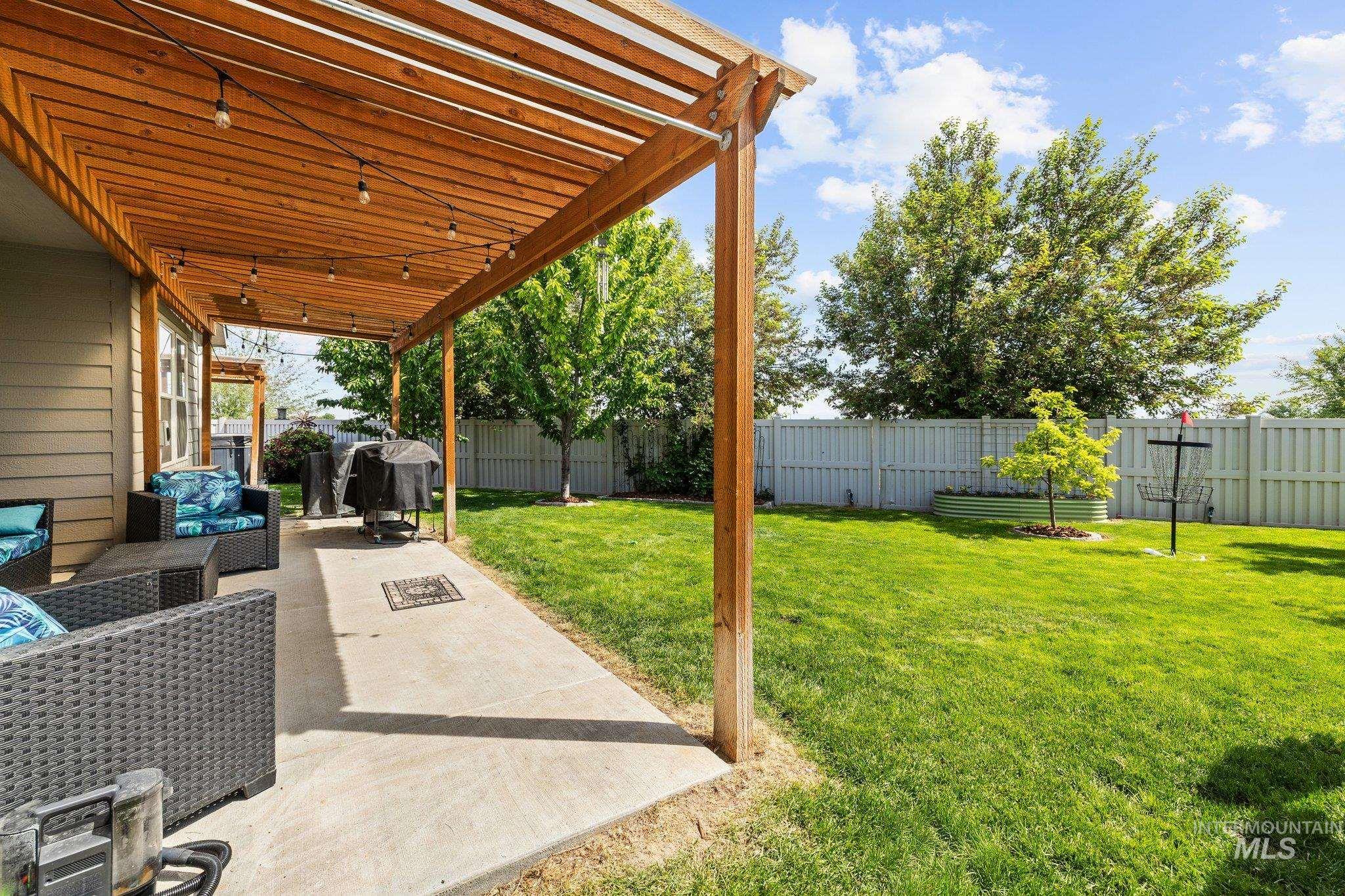 15706 Conley Way, Caldwell, Idaho 83607, 3 Bedrooms, 2 Bathrooms, Residential For Sale, Price $415,000,MLS 98985564