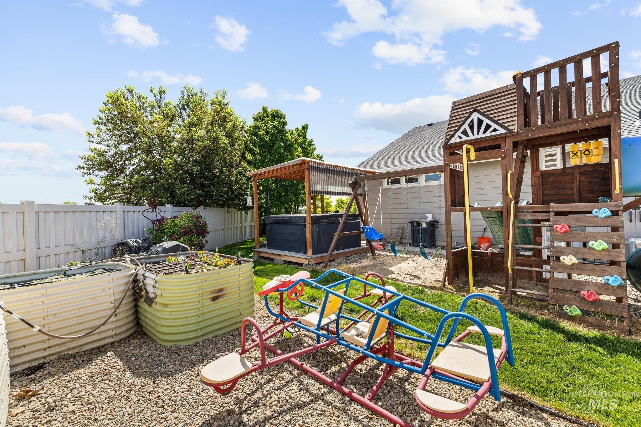 15706 Conley Way, Caldwell, Idaho 83607, 3 Bedrooms, 2 Bathrooms, Residential For Sale, Price $415,000,MLS 98985564