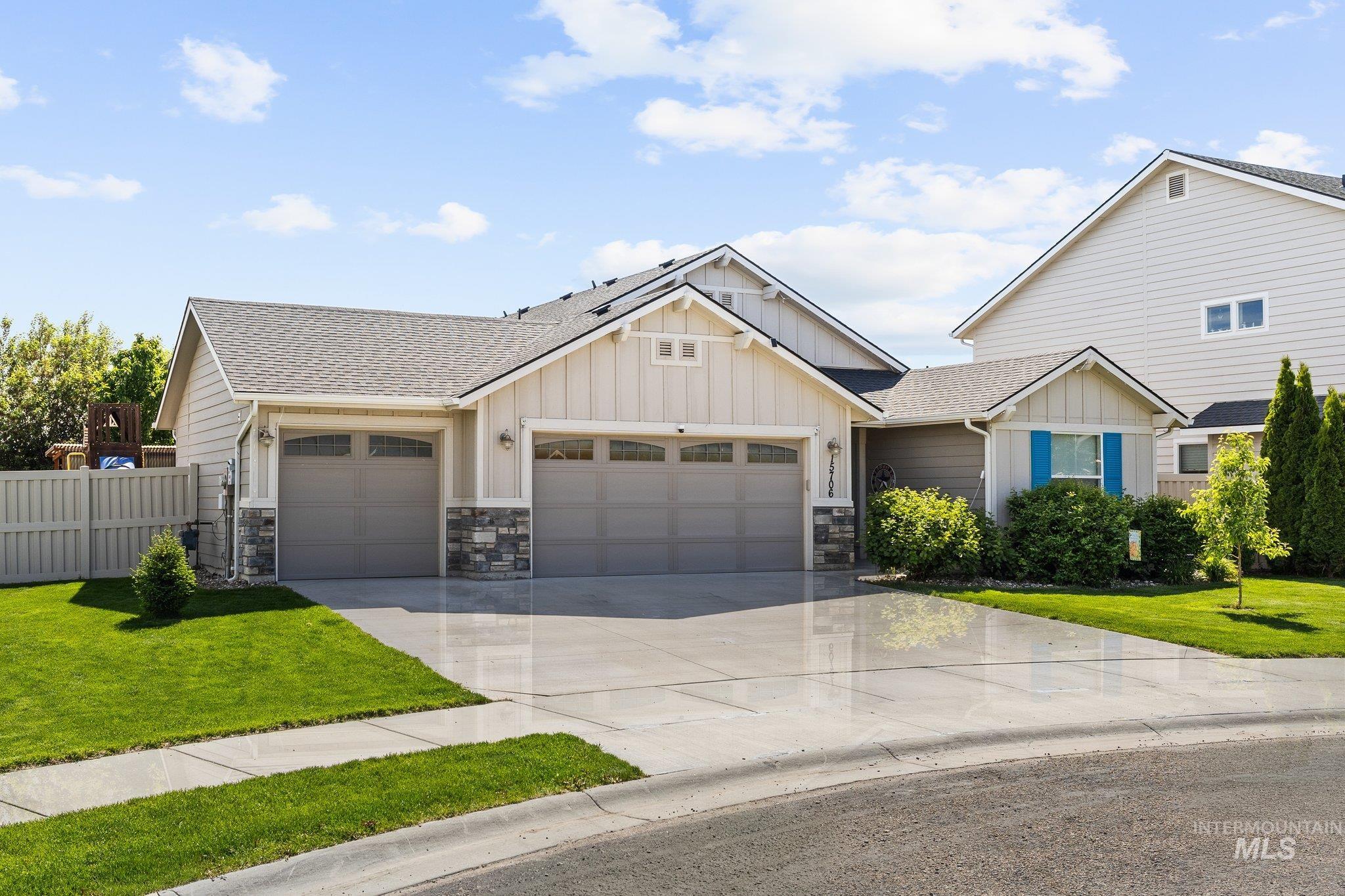 15706 Conley Way, Caldwell, Idaho 83607, 3 Bedrooms, 2 Bathrooms, Residential For Sale, Price $415,000,MLS 98985564