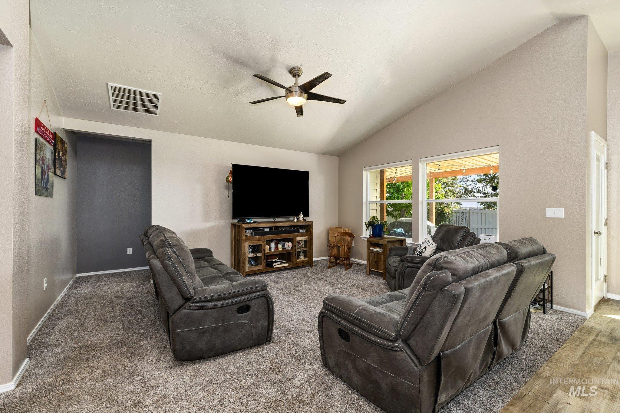 15706 Conley Way, Caldwell, Idaho 83607, 3 Bedrooms, 2 Bathrooms, Residential For Sale, Price $415,000,MLS 98985564