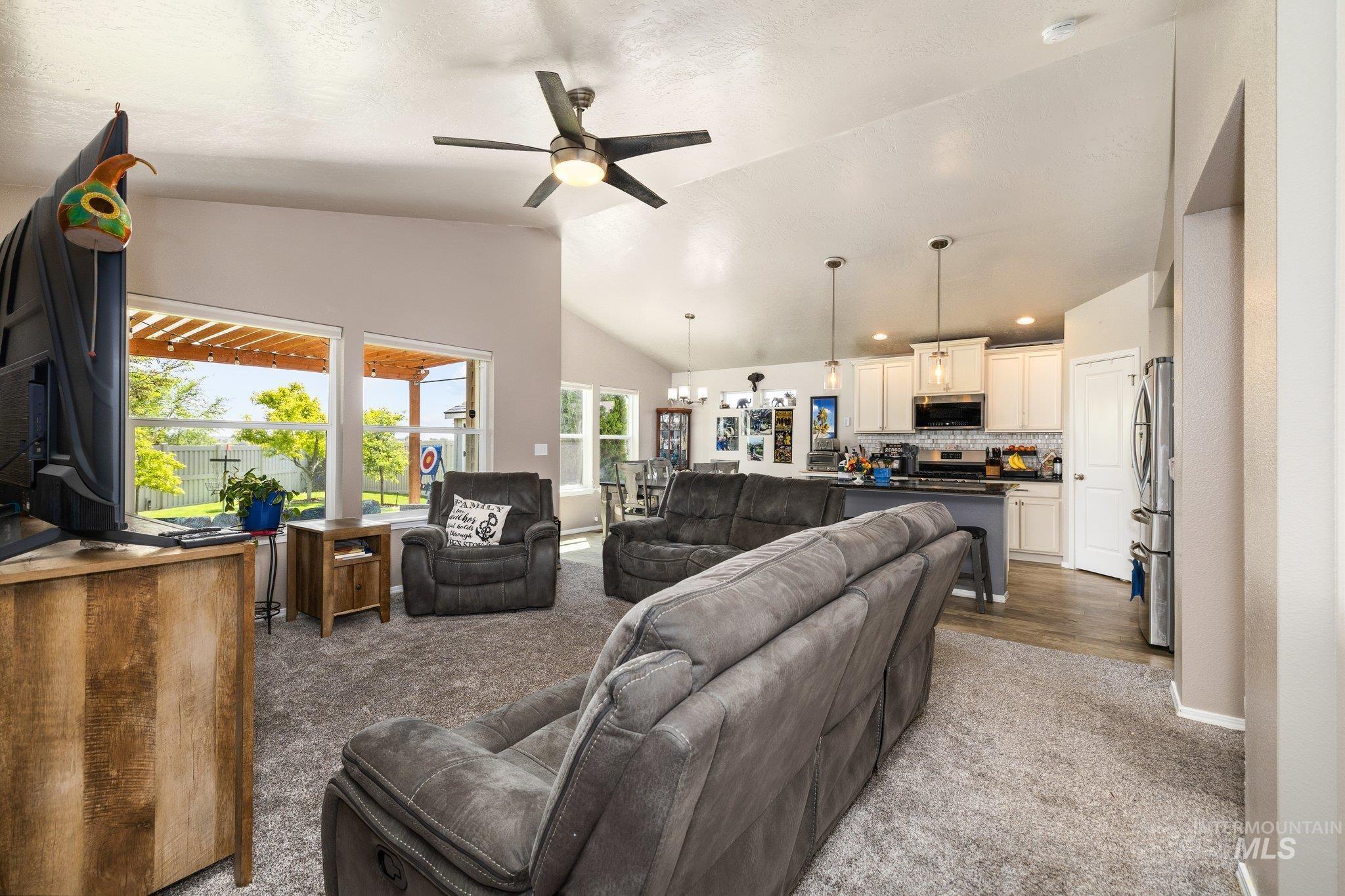 15706 Conley Way, Caldwell, Idaho 83607, 3 Bedrooms, 2 Bathrooms, Residential For Sale, Price $415,000,MLS 98985564