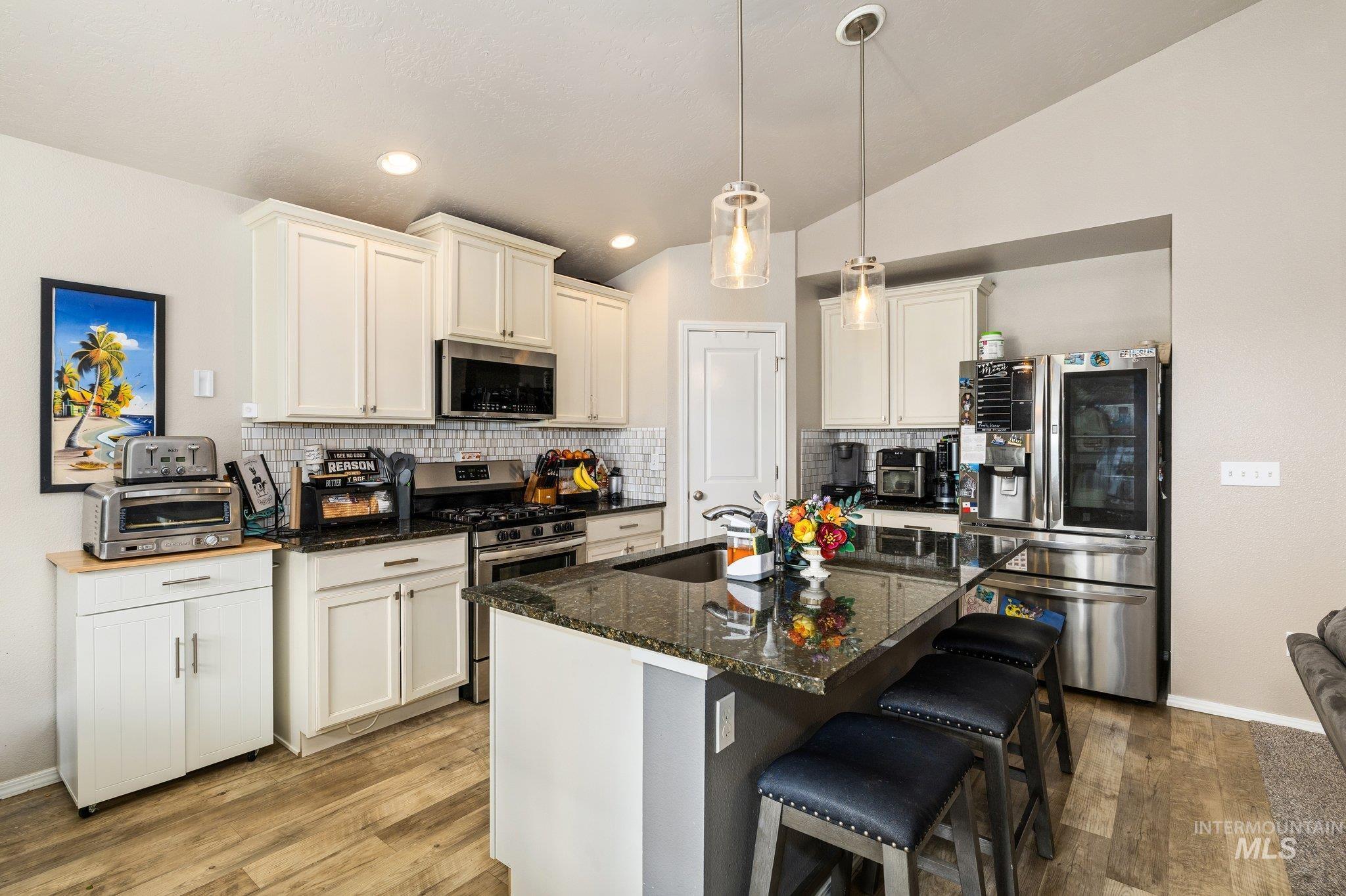 15706 Conley Way, Caldwell, Idaho 83607, 3 Bedrooms, 2 Bathrooms, Residential For Sale, Price $415,000,MLS 98985564
