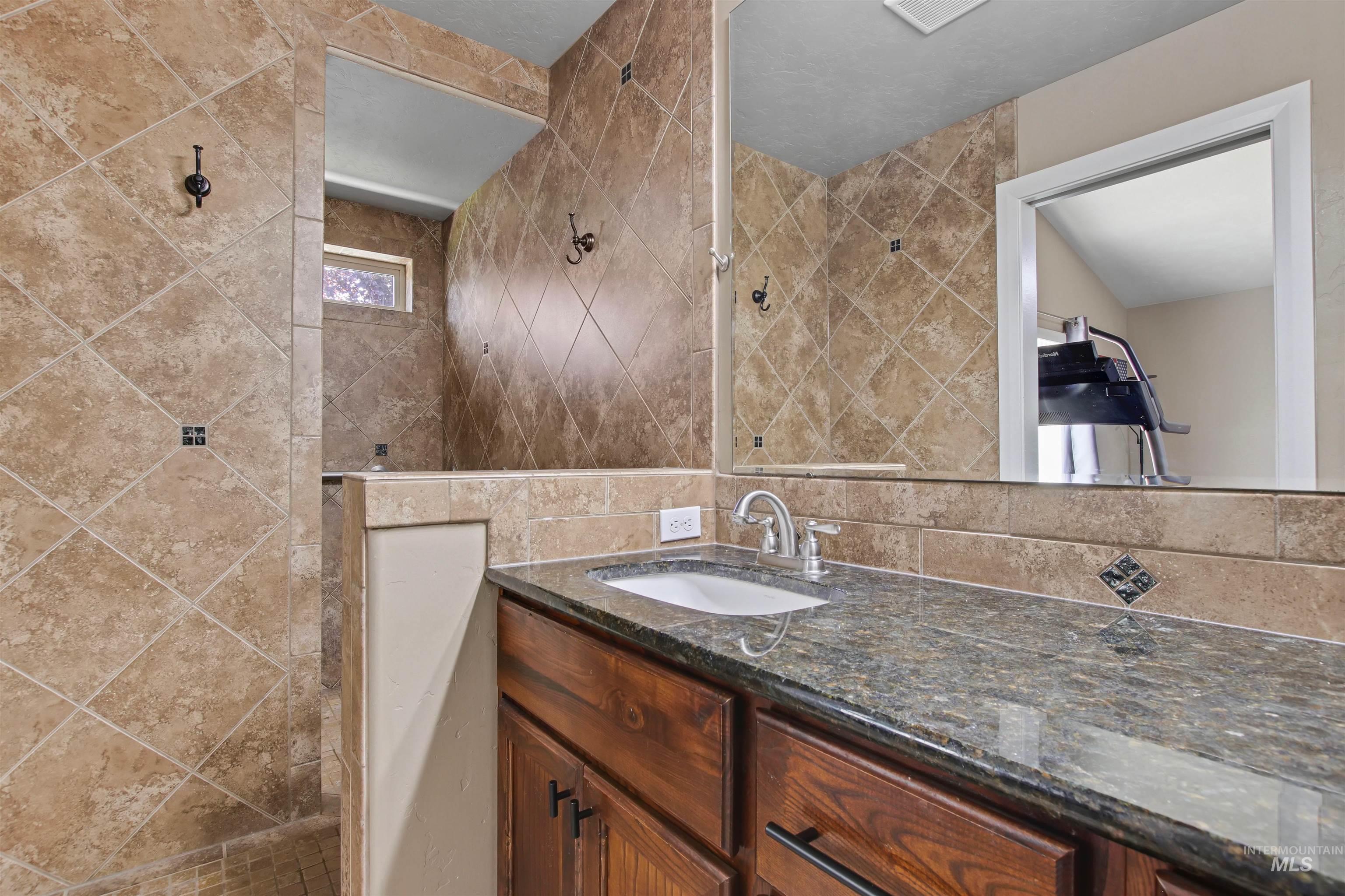 4965 W Torana, Meridian, Idaho 83646, 4 Bedrooms, 2 Bathrooms, Residential For Sale, Price $550,000, 98985565