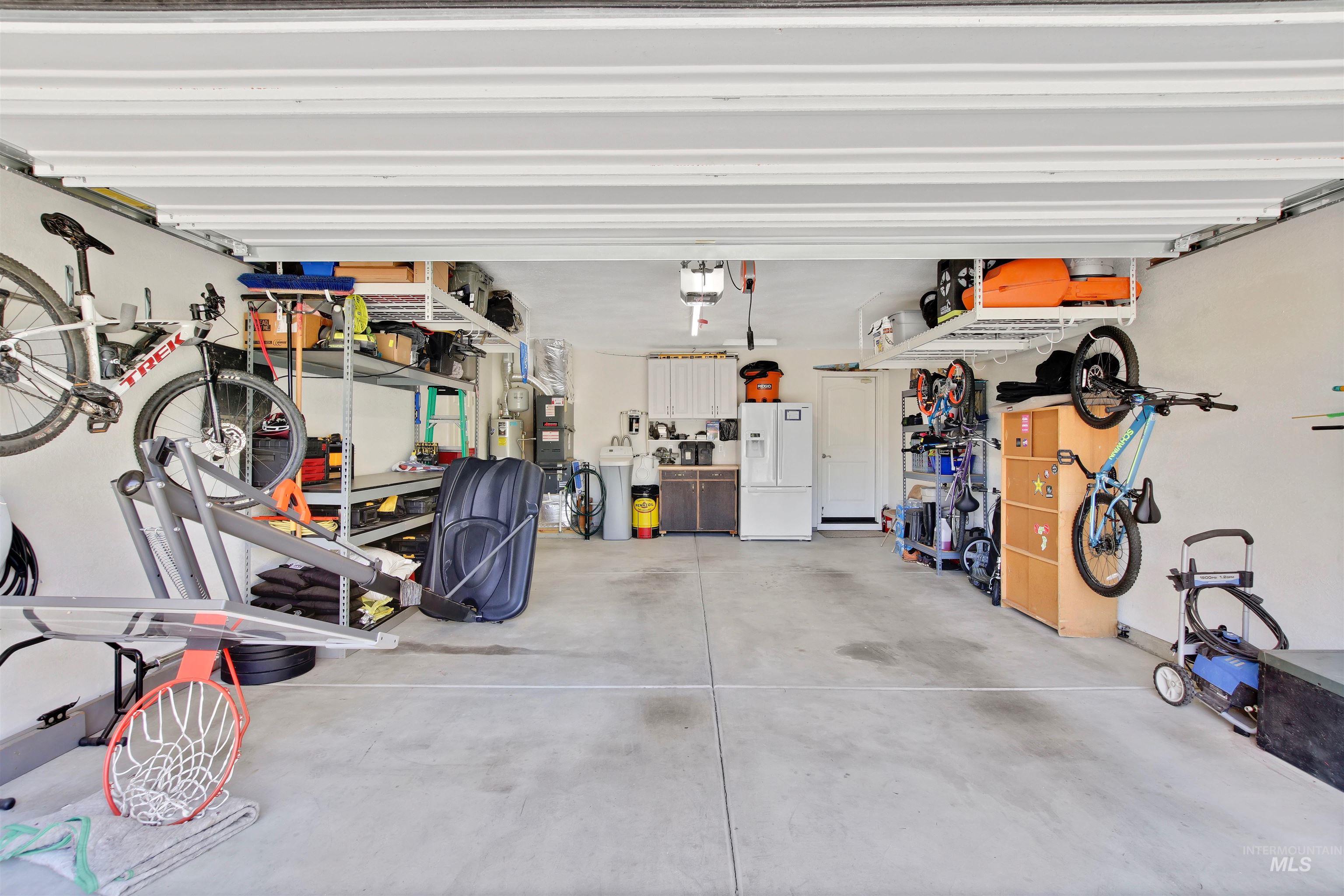 4965 W Torana, Meridian, Idaho 83646, 4 Bedrooms, 2 Bathrooms, Residential For Sale, Price $550,000,MLS 98985565