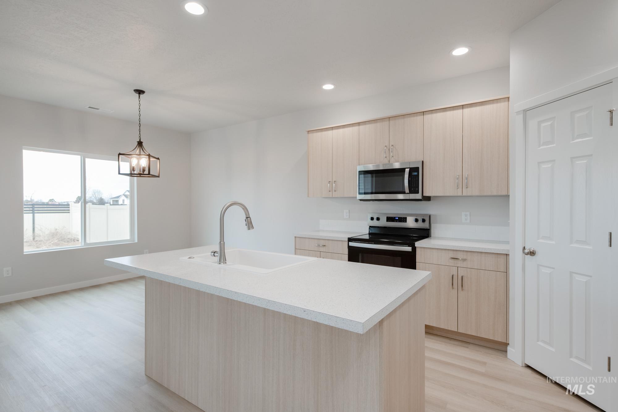 3100 W Taiban Creek Dr, Kuna, Idaho 83634, 3 Bedrooms, 2 Bathrooms, Residential For Sale, Price $459,990,MLS 98985568