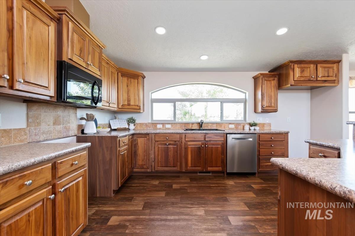 6240 E Locust Lane, Nampa, Idaho 83686, 4 Bedrooms, 2 Bathrooms, Residential For Sale, Price $510,000,MLS 98985572