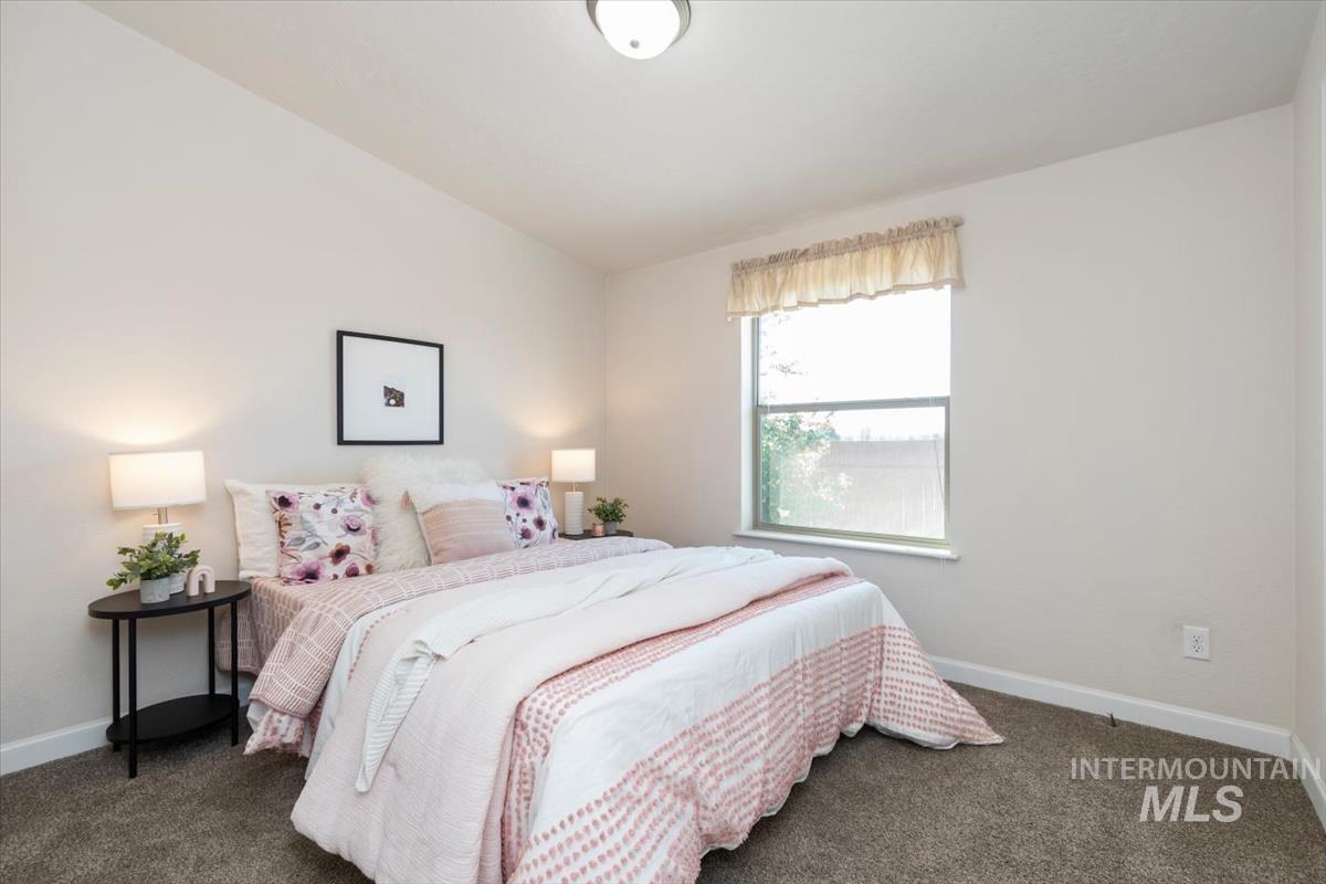 6240 E Locust Lane, Nampa, Idaho 83686, 4 Bedrooms, 2 Bathrooms, Residential For Sale, Price $510,000,MLS 98985572
