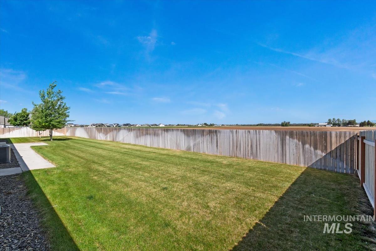 6240 E Locust Lane, Nampa, Idaho 83686, 4 Bedrooms, 2 Bathrooms, Residential For Sale, Price $510,000,MLS 98985572