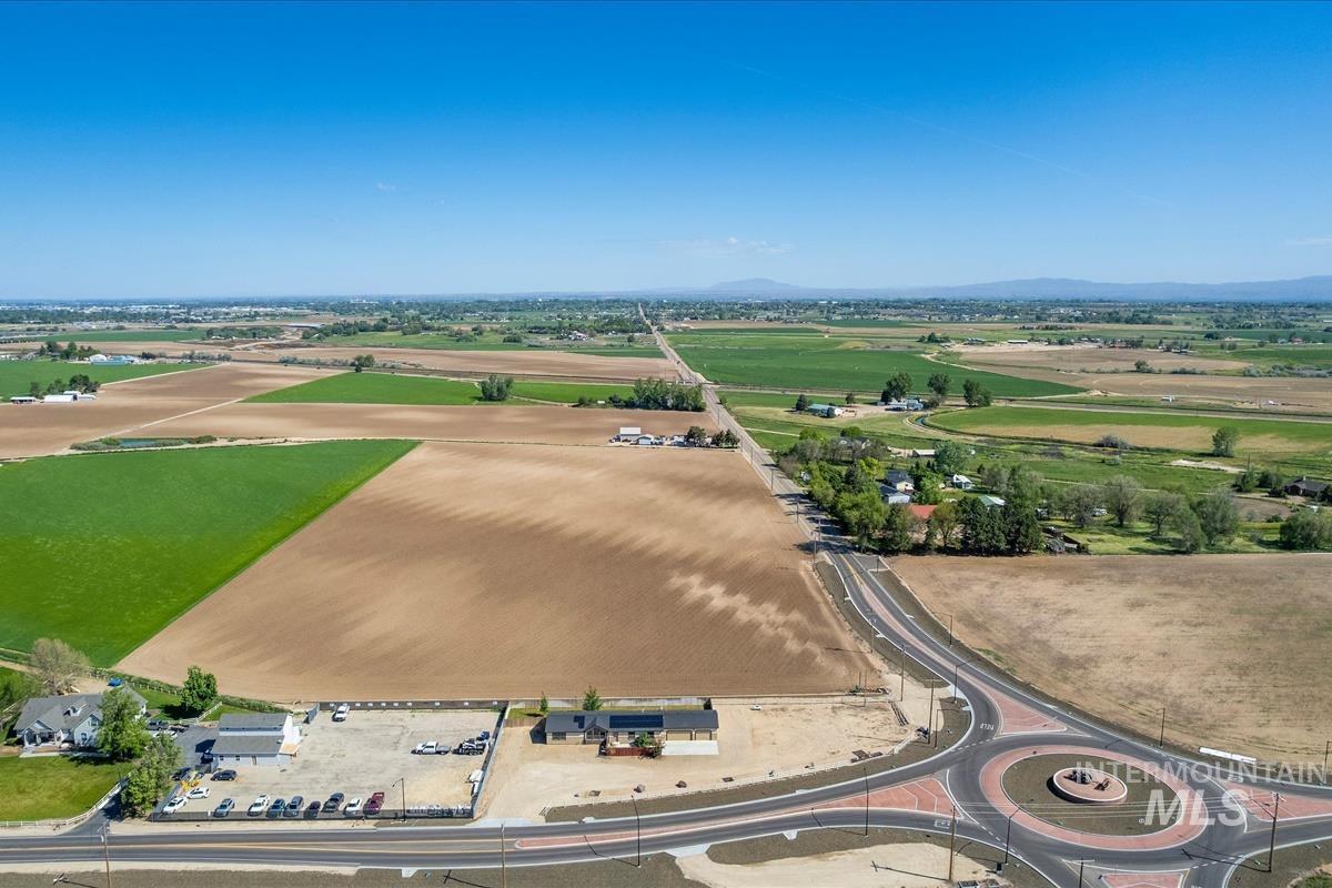 6240 E Locust Lane, Nampa, Idaho 83686, 4 Bedrooms, 2 Bathrooms, Residential For Sale, Price $510,000,MLS 98985572