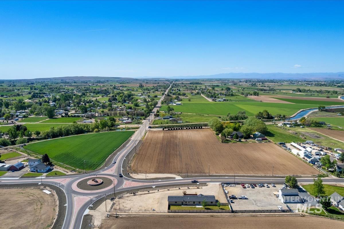 6240 E Locust Lane, Nampa, Idaho 83686, 4 Bedrooms, 2 Bathrooms, Residential For Sale, Price $510,000,MLS 98985572