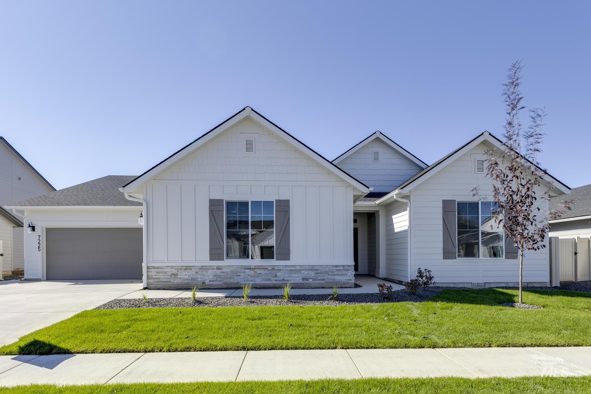 2431 W Kincaid St, Kuna, Idaho 83634, 4 Bedrooms, 2.5 Bathrooms, Residential For Sale, Price $599,990,MLS 98985575