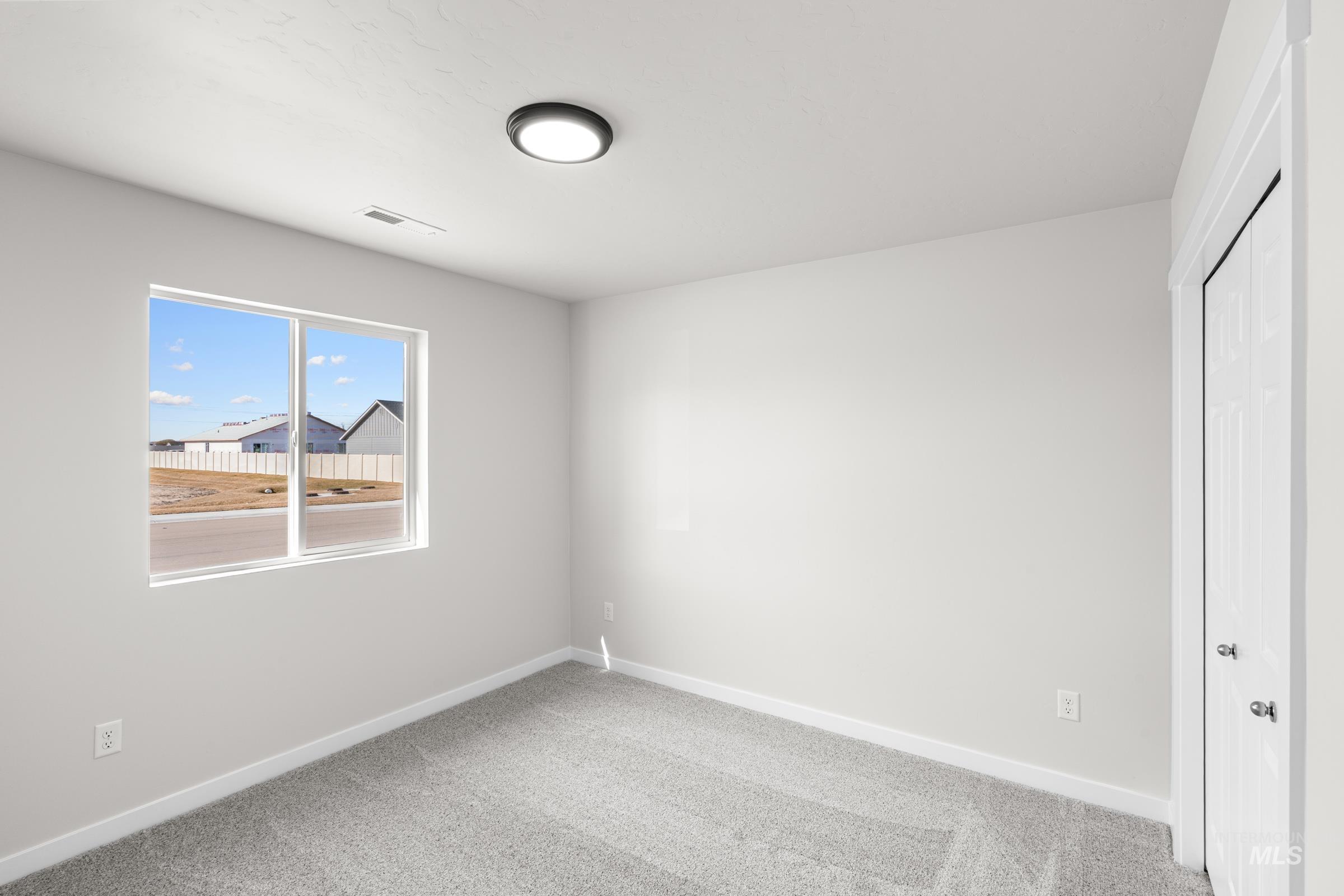 2199 S Border Way, Meridian, Idaho 83642, 4 Bedrooms, 2 Bathrooms, Residential For Sale, Price $529,990,MLS 98985577