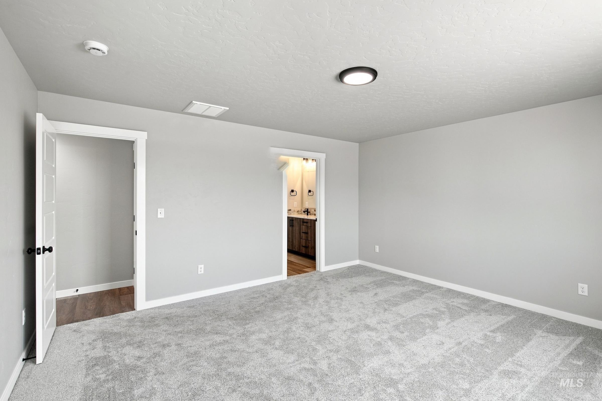 2199 S Border Way, Meridian, Idaho 83642, 4 Bedrooms, 2 Bathrooms, Residential For Sale, Price $526,990, 98985577