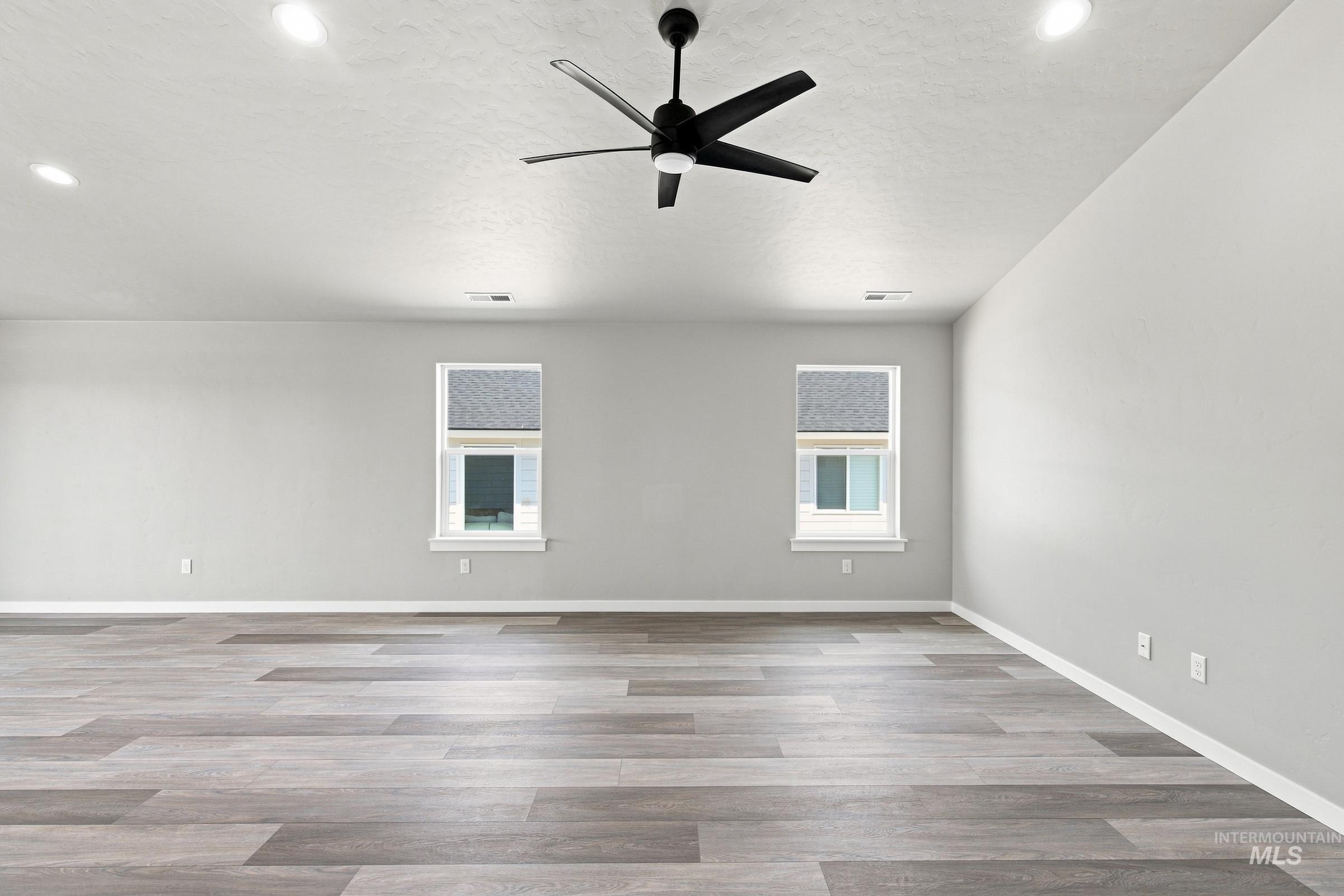 2199 S Border Way, Meridian, Idaho 83642, 4 Bedrooms, 2 Bathrooms, Residential For Sale, Price $526,990, 98985577