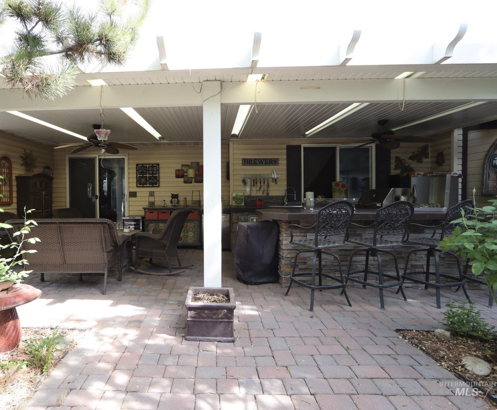1493 W Saint Patrick Street, Boise, Idaho 83705, 3 Bedrooms, 2 Bathrooms, Residential For Sale, Price $589,900,MLS 98985580