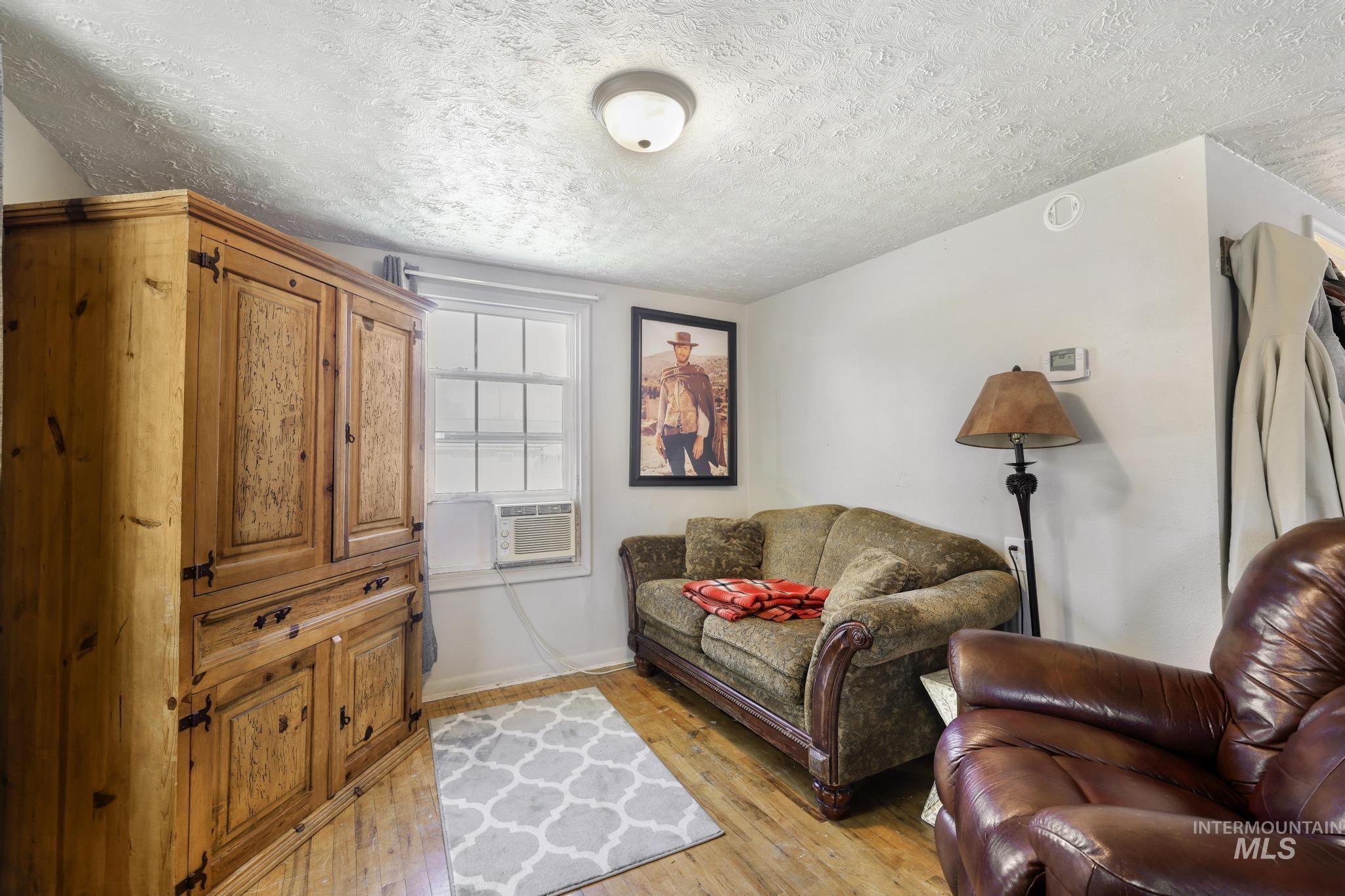 459 Borah Ave, Twin Falls, Idaho 83301, 1 Bedroom, 1 Bathroom, Residential For Sale, Price $199,900,MLS 98985584