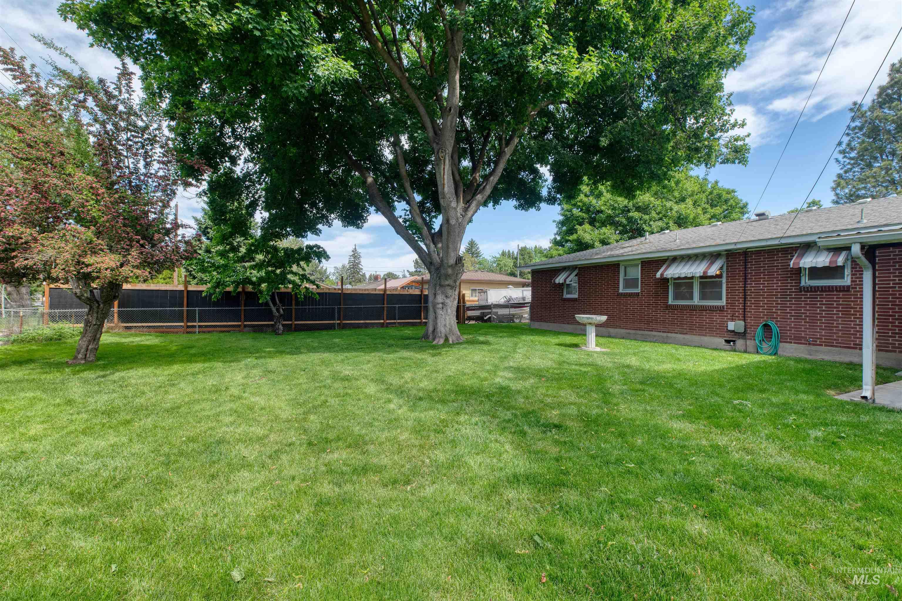 6517 W Fairfield Ave, Boise, Idaho 83709, 3 Bedrooms, 2 Bathrooms, Residential For Sale, Price $410,000,MLS 98985586