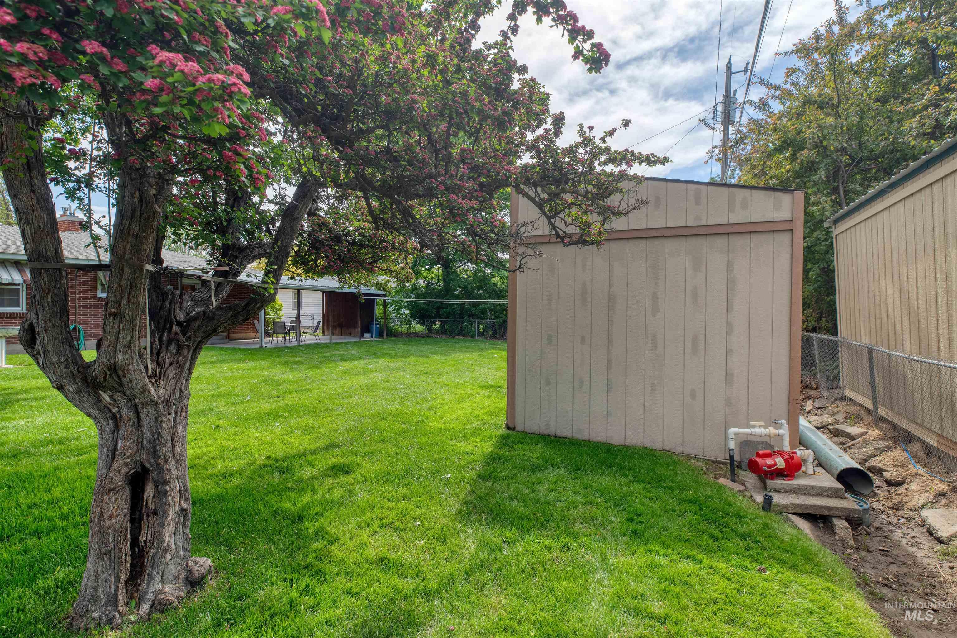 6517 W Fairfield Ave, Boise, Idaho 83709, 3 Bedrooms, 2 Bathrooms, Residential For Sale, Price $410,000,MLS 98985586