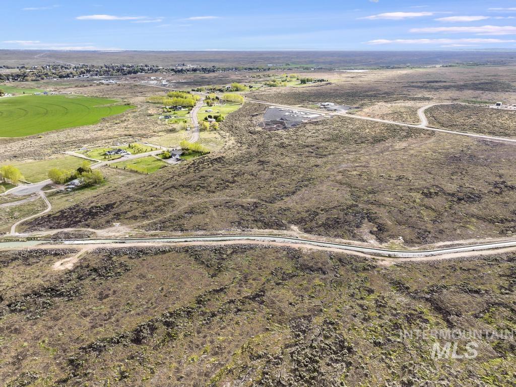146 N Hwy 75, Shoshone, Idaho 83352, Business/Commercial For Sale, Price $375,000,MLS 98985588