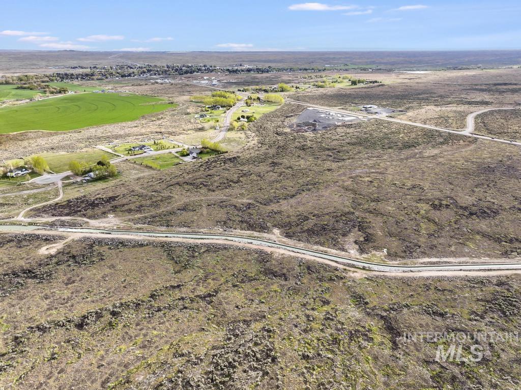 146 N Hwy 75, Shoshone, Idaho 83352, Business/Commercial For Sale, Price $375,000,MLS 98985588