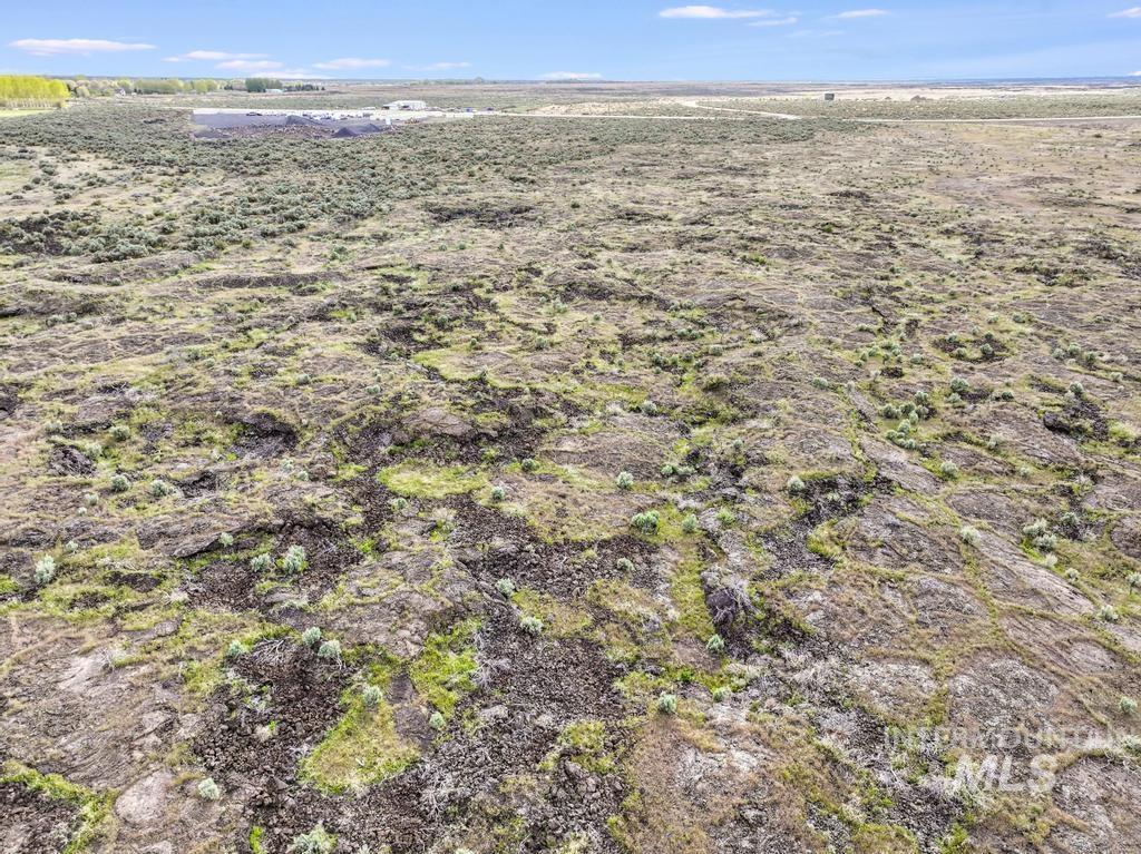 146 N Hwy 75, Shoshone, Idaho 83352, Business/Commercial For Sale, Price $375,000,MLS 98985588