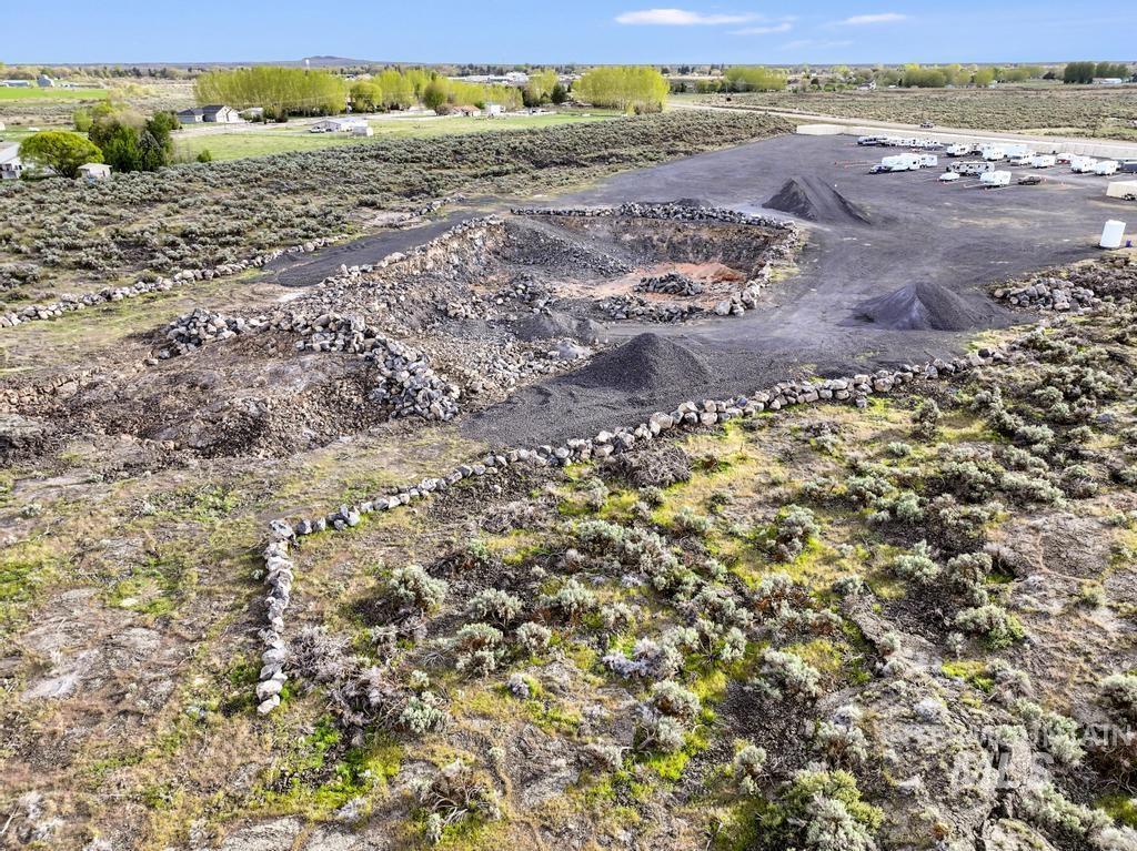 146 N Hwy 75, Shoshone, Idaho 83352, Business/Commercial For Sale, Price $375,000,MLS 98985588