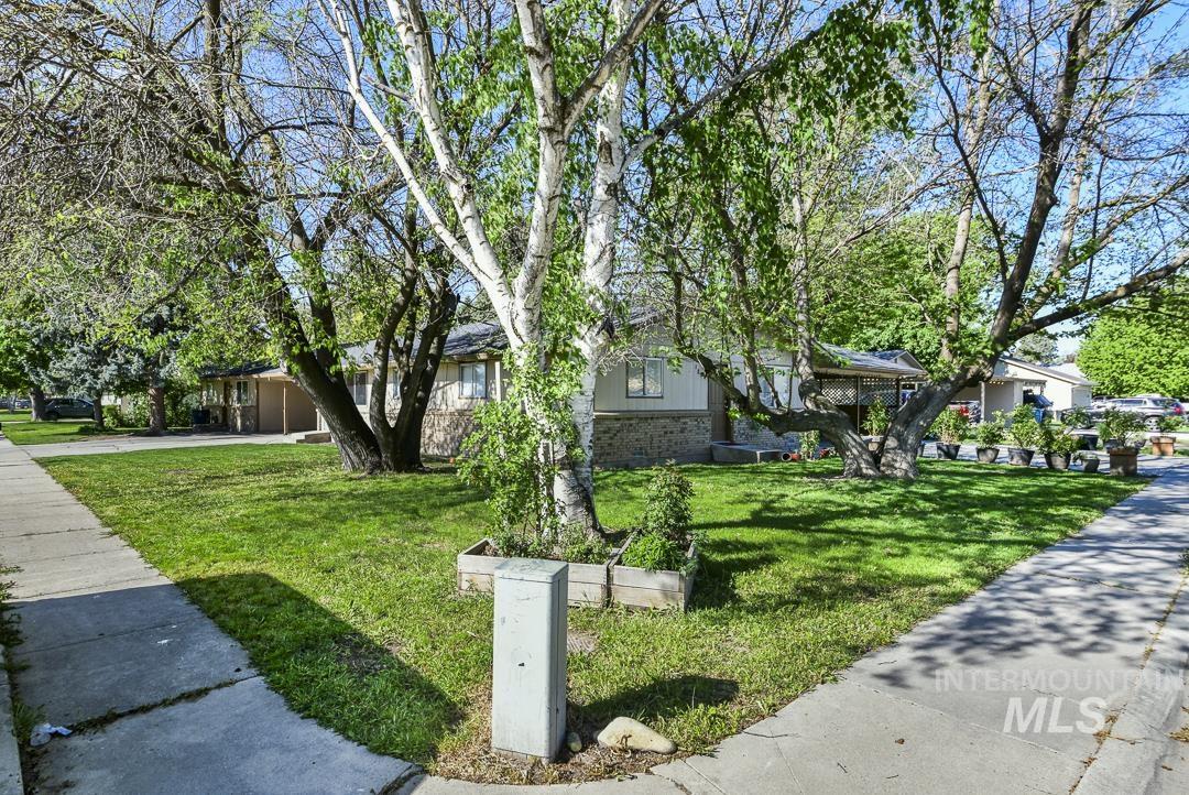 1824 Poplar St., Caldwell, Idaho 83605, 3 Bedrooms, 1.5 Bathrooms, Residential Income For Sale, Price $549,900,MLS 98985590