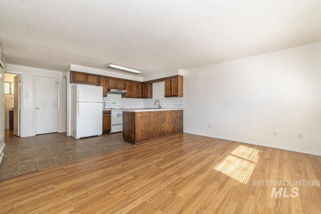 1824 Poplar St., Caldwell, Idaho 83605, 3 Bedrooms, 1.5 Bathrooms, Residential Income For Sale, Price $549,900,MLS 98985590