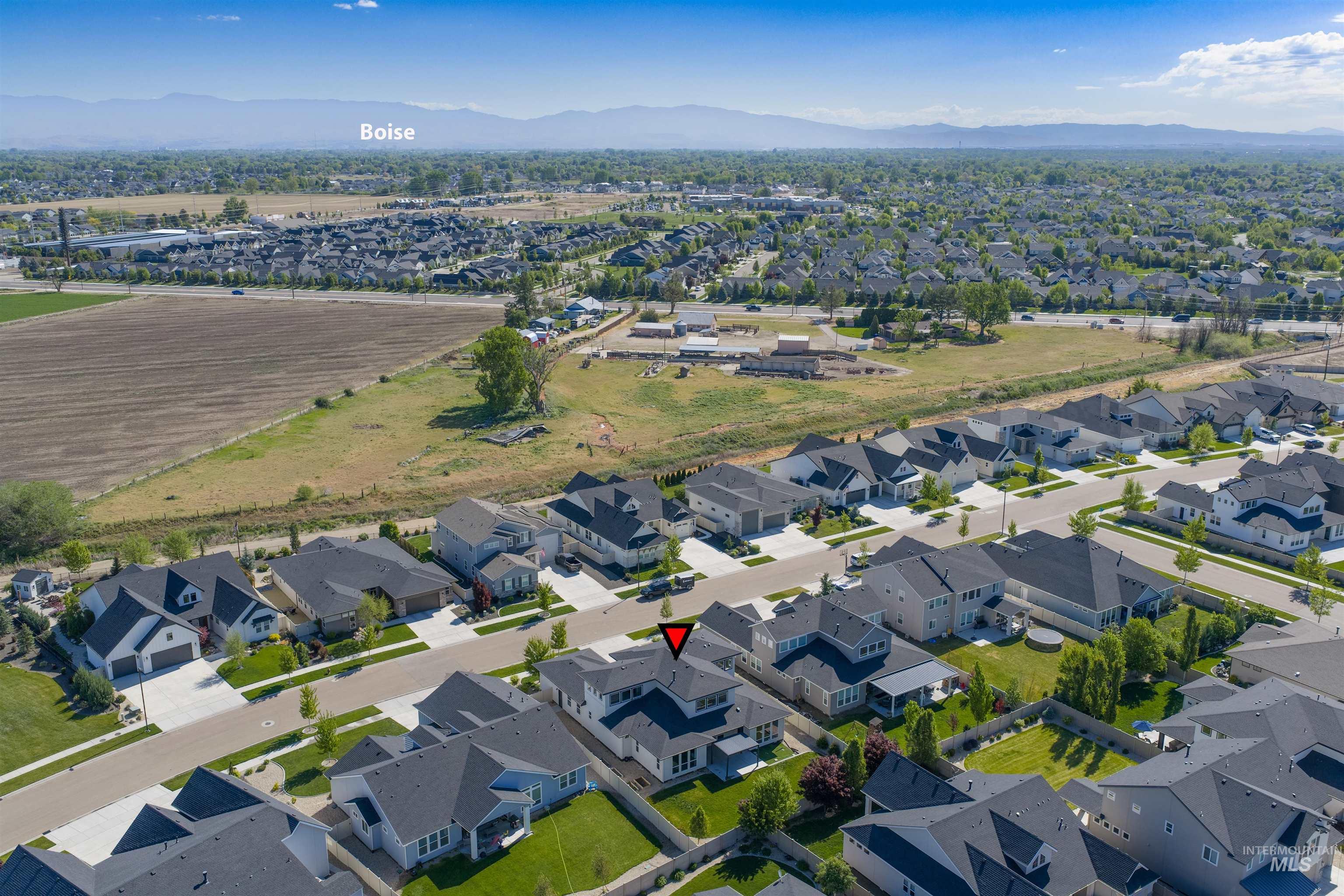 5295 S Mesa Trail Way, Meridian, Idaho 83642, 4 Bedrooms, 3.5 Bathrooms, Residential For Sale, Price $980,000,MLS 98985593